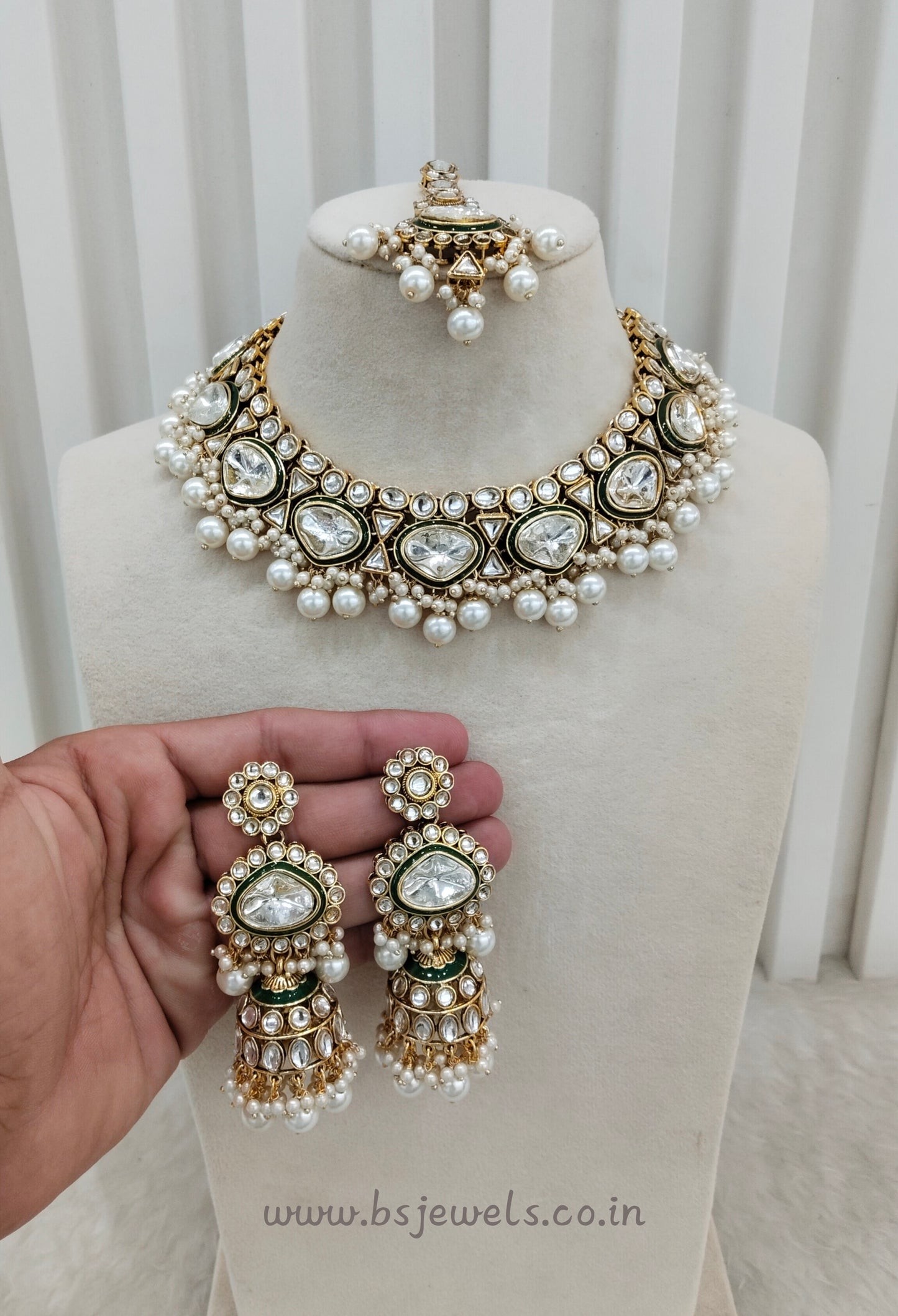 Green Kundan Necklace Jewellery Heli Set