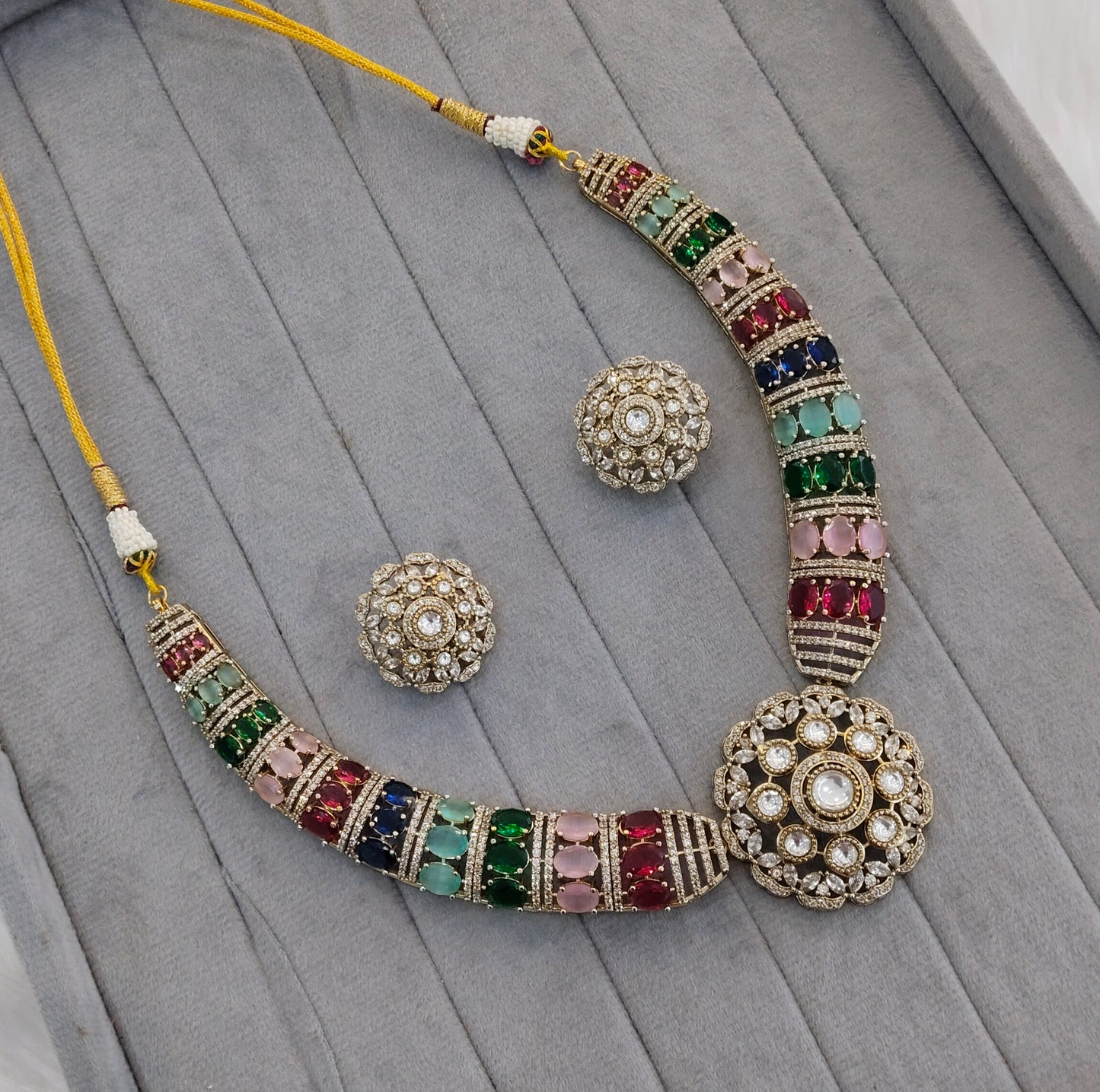 Multi Color Gold Moissanite Kundan Necklace Jewellery Jhondear Set