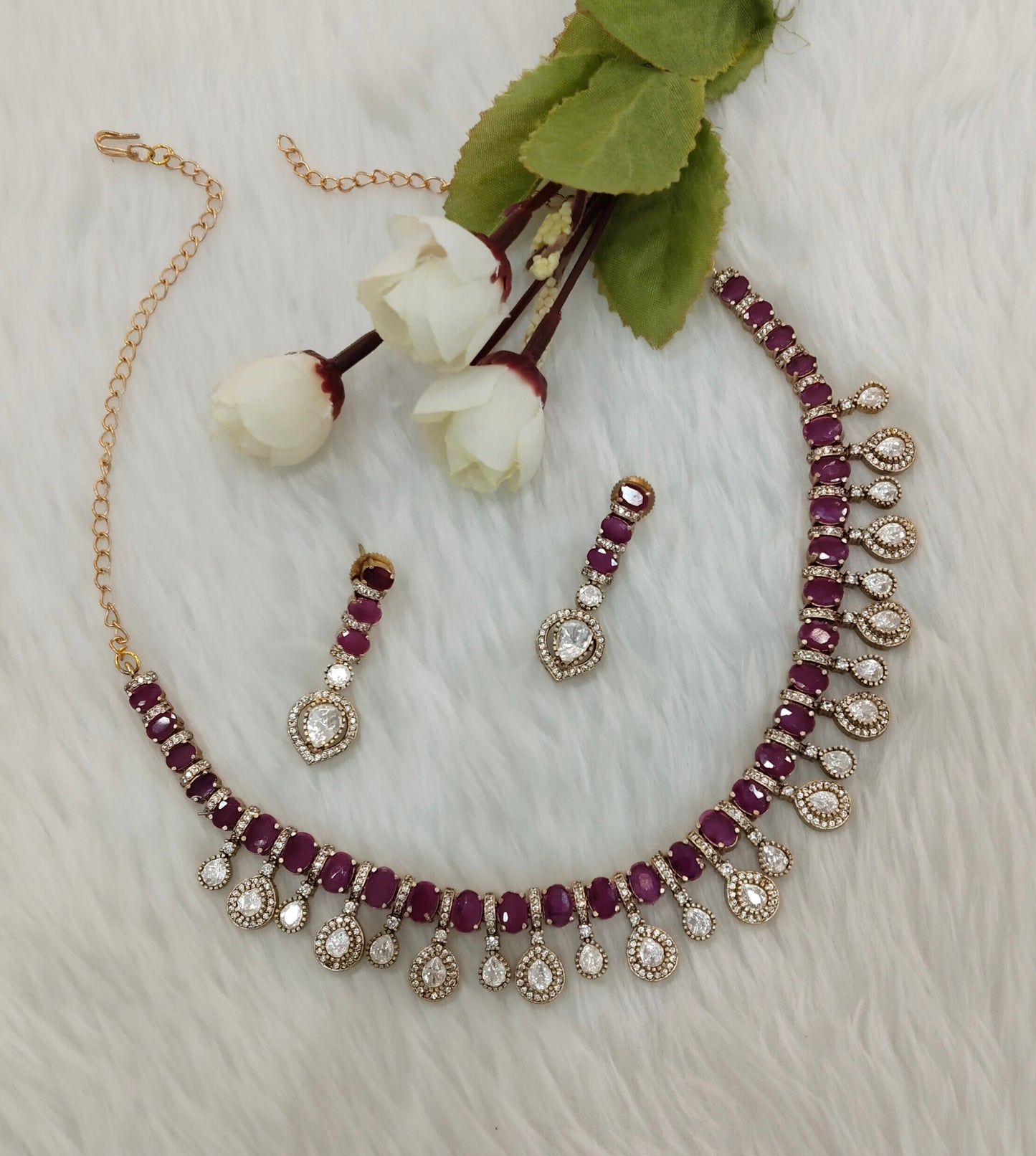 Majenta Gold Moissanite Kundan Necklace Jewellery Echer Set