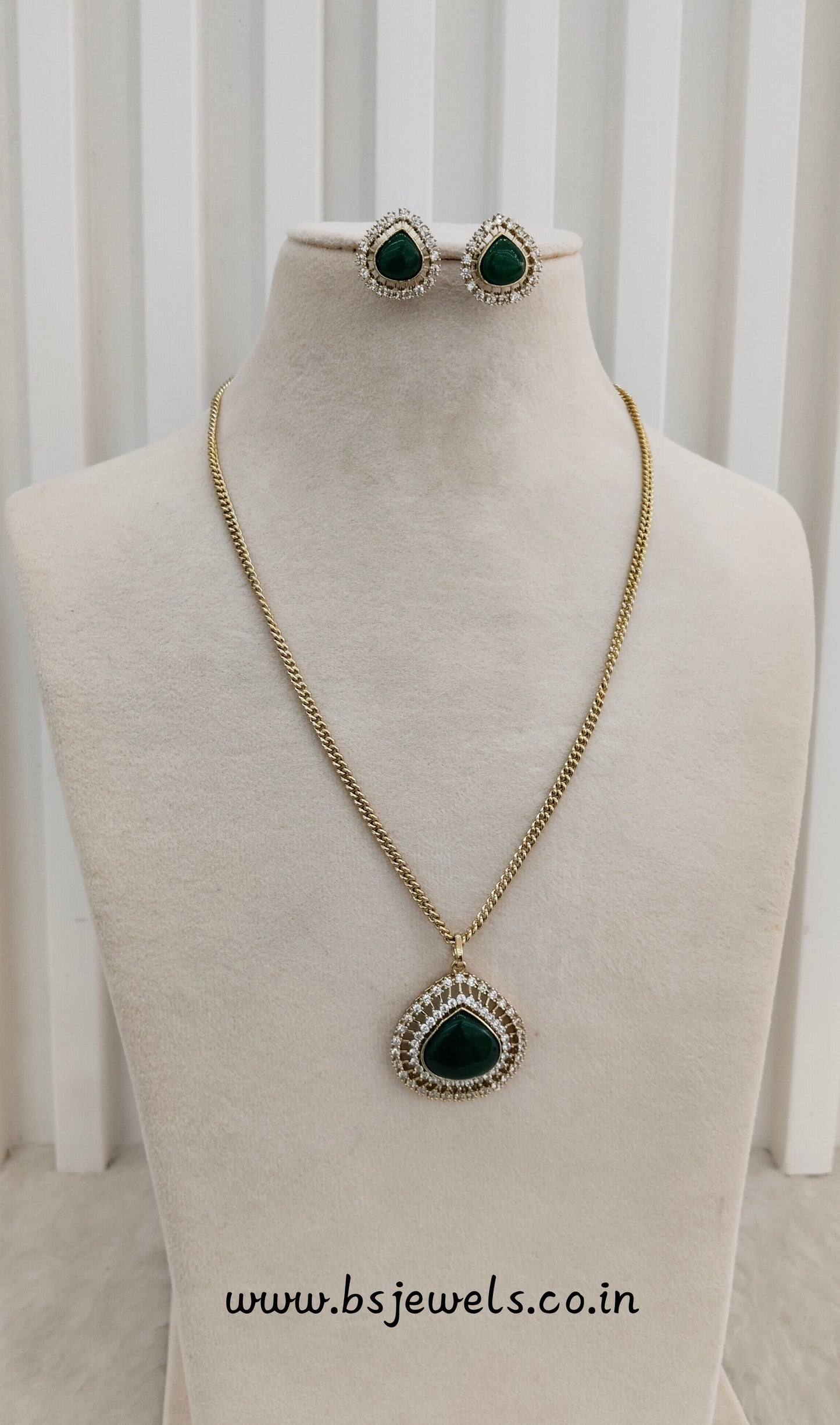Green Gold Moissanite Kundan Necklace Jewellery Avenger Chain Set