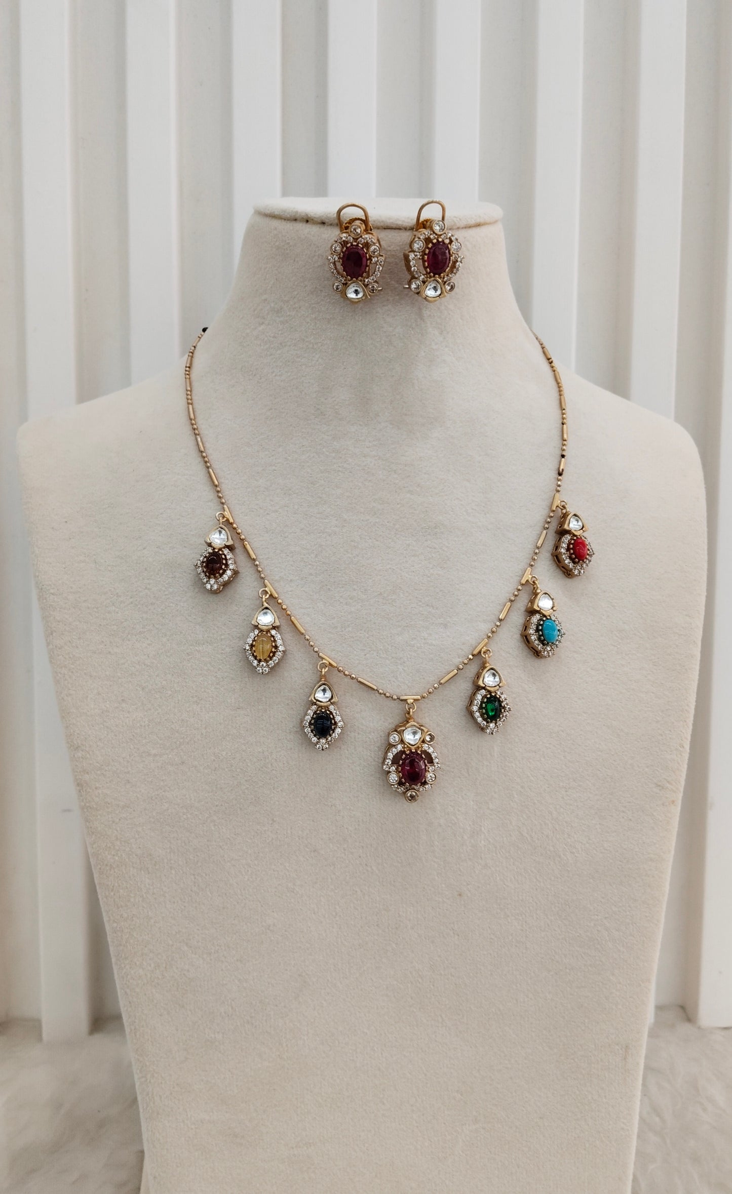 Multi Color Gold Moissanite Kundan Necklace Jewellery Delux Chain Set