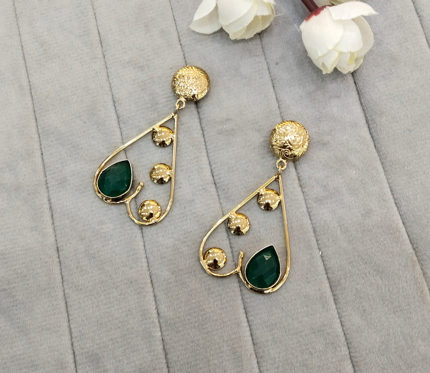 Green Moissanite Kundan Bollywood Jombi Earrings