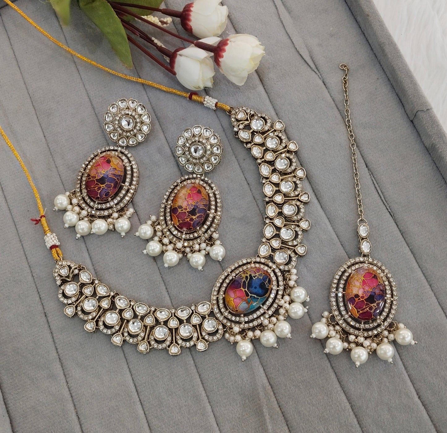 Multi Color Antique Gold Kundan Necklace Jewellery Wanted Set