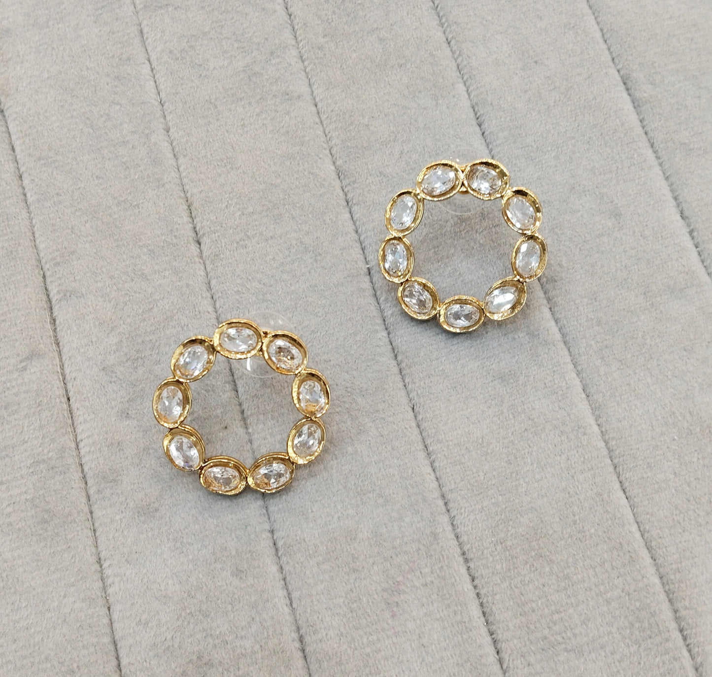 Antique Gold Stud Bollywood Shota Earrings
