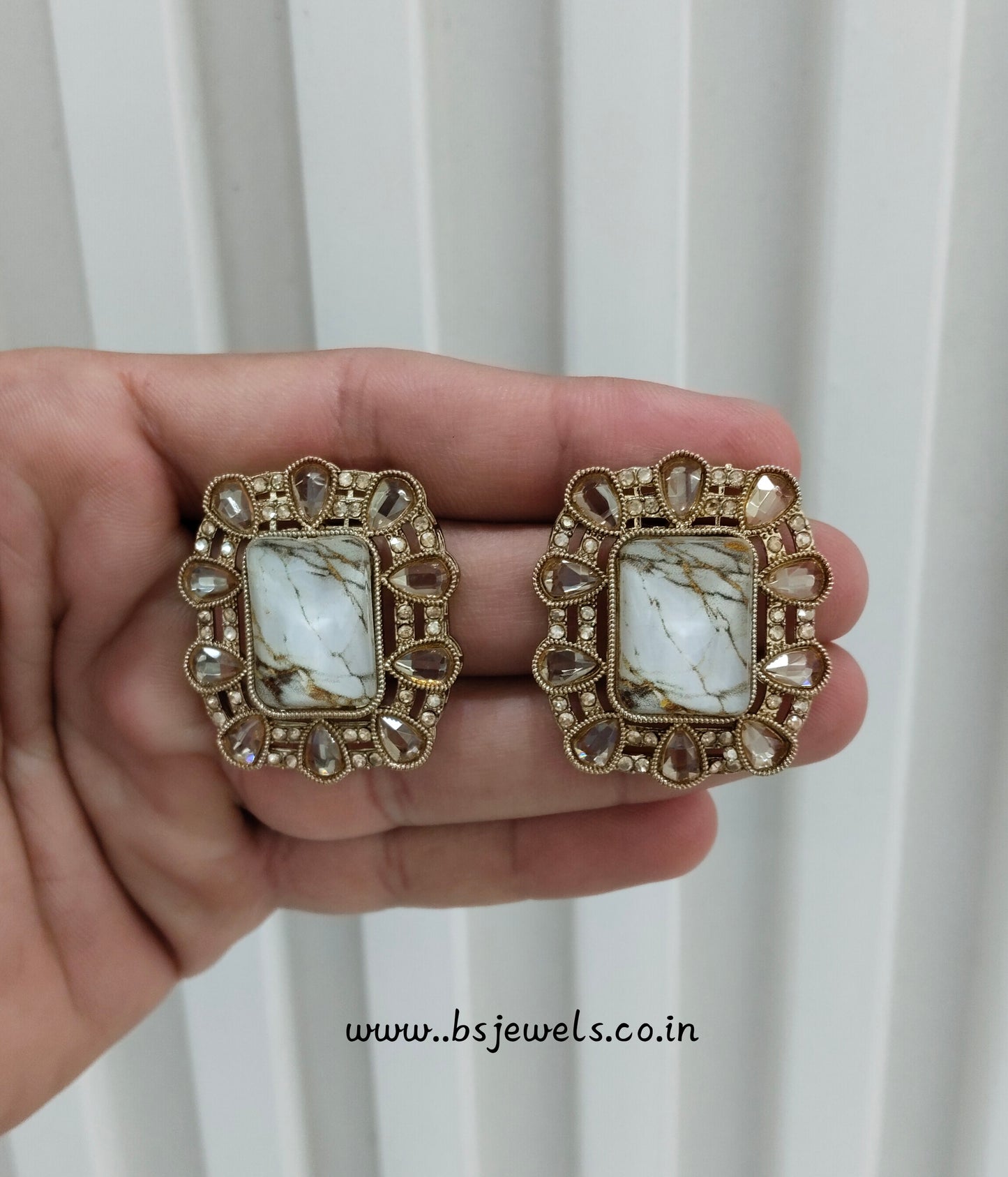 White Antique Gold Bollywood Jandu Earrings