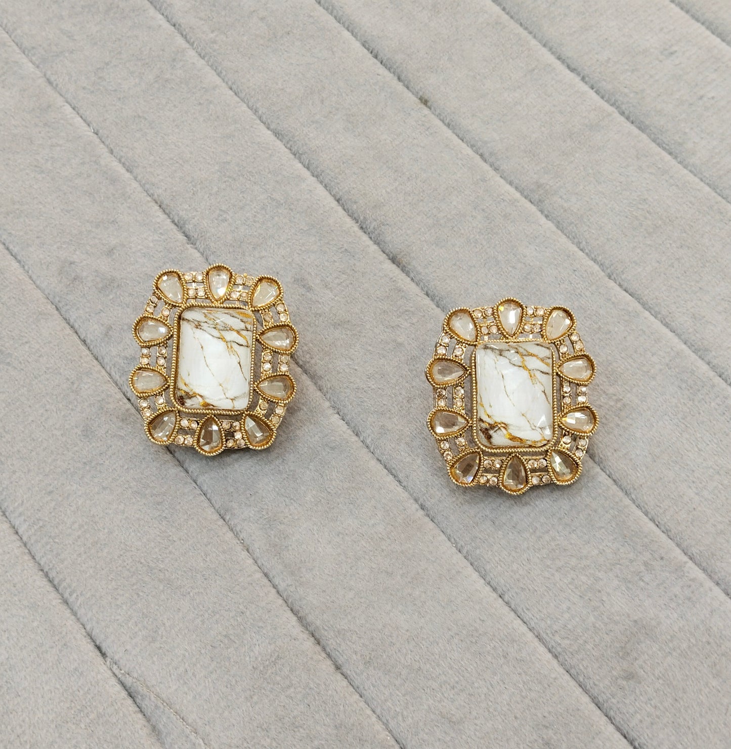 White Antique Gold Bollywood Jandu Earrings