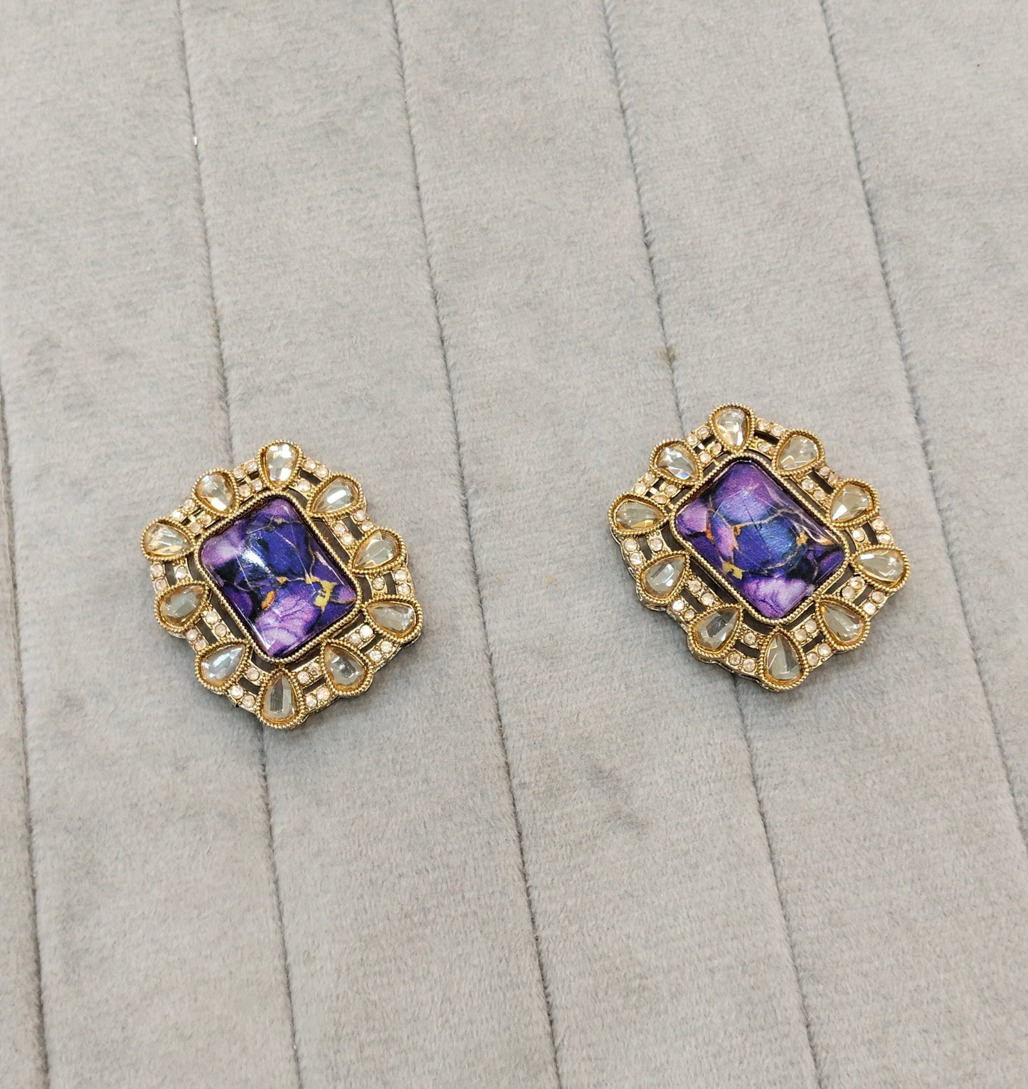 Jamni Antique Gold Bollywood Jandu Earrings