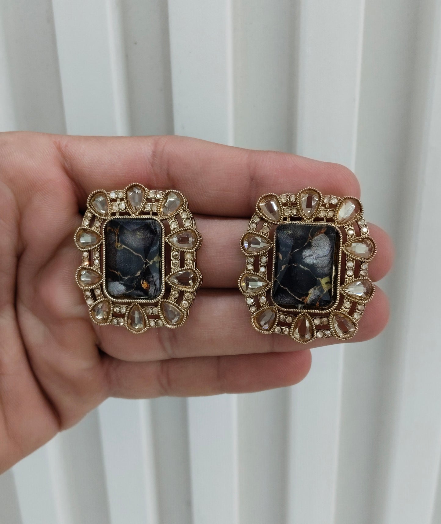 Black Antique Gold Bollywood Jandu Earrings