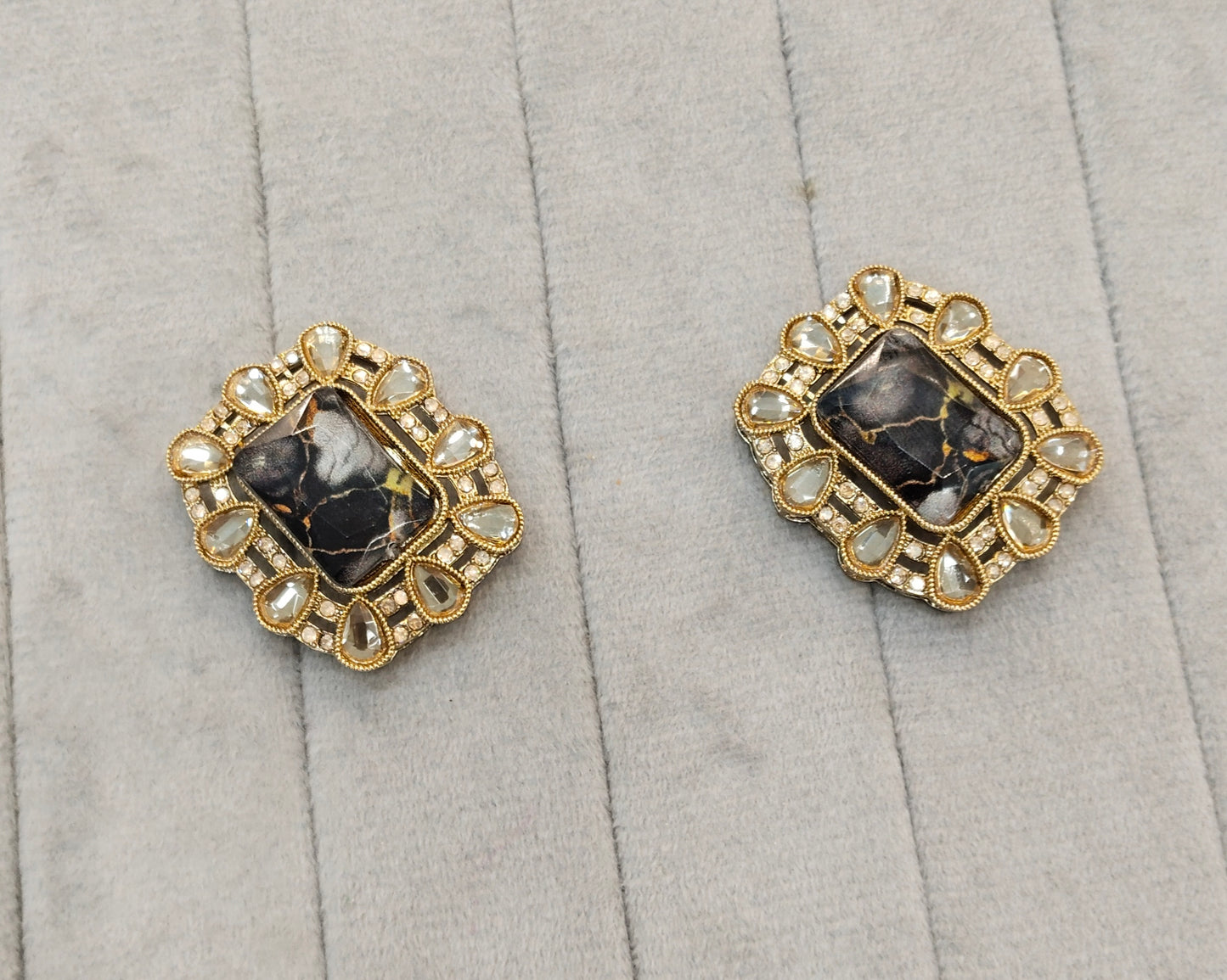 Black Antique Gold Bollywood Jandu Earrings