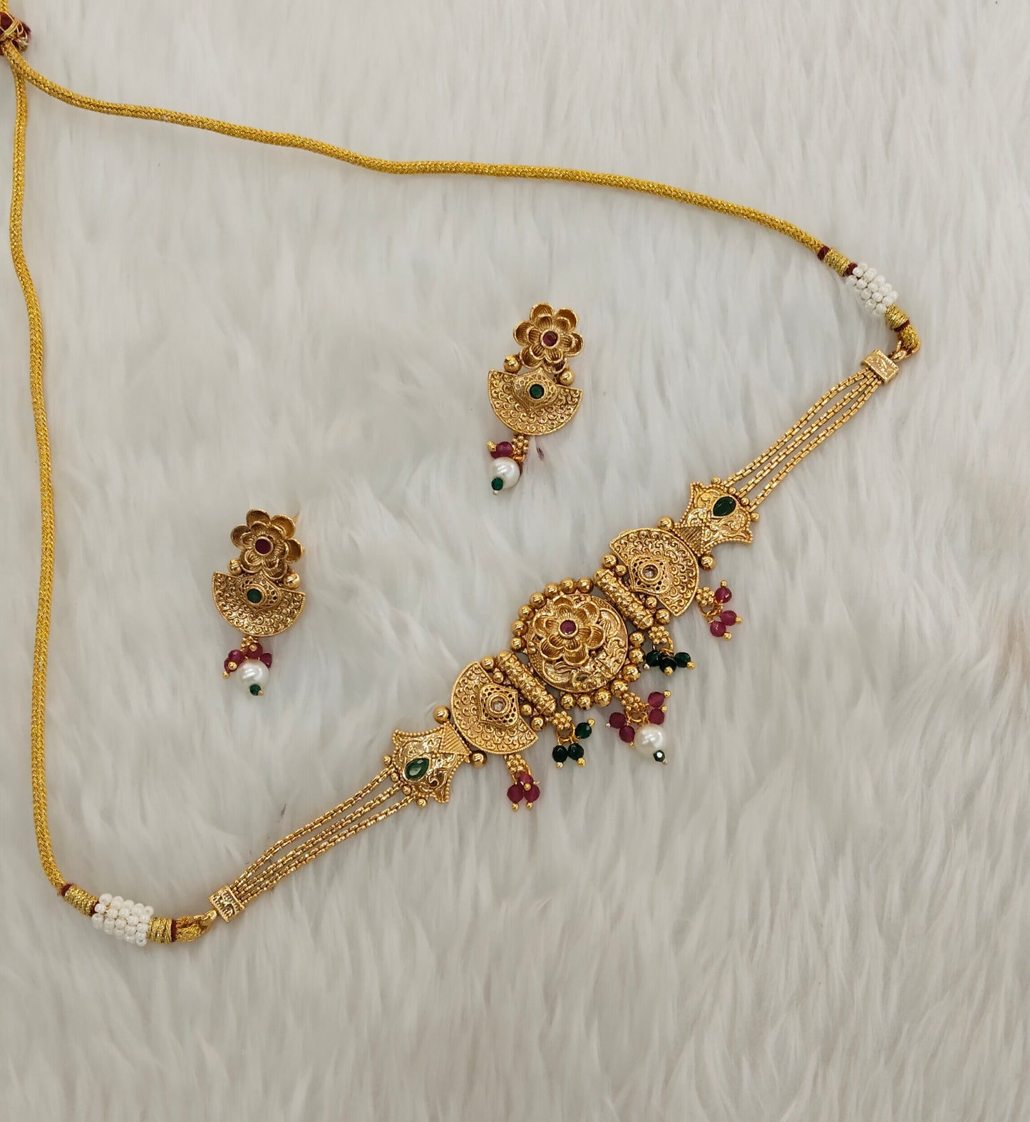 Ruby Green Gold Polki Choker Jewellery Bini Set