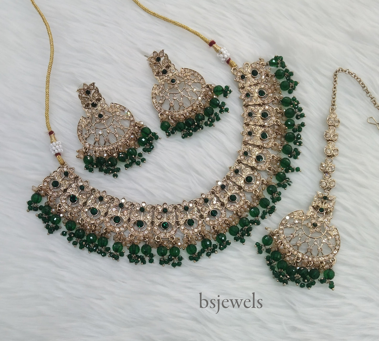 Antique Gold Green Necklace Jewellery Isha Bollywood Set