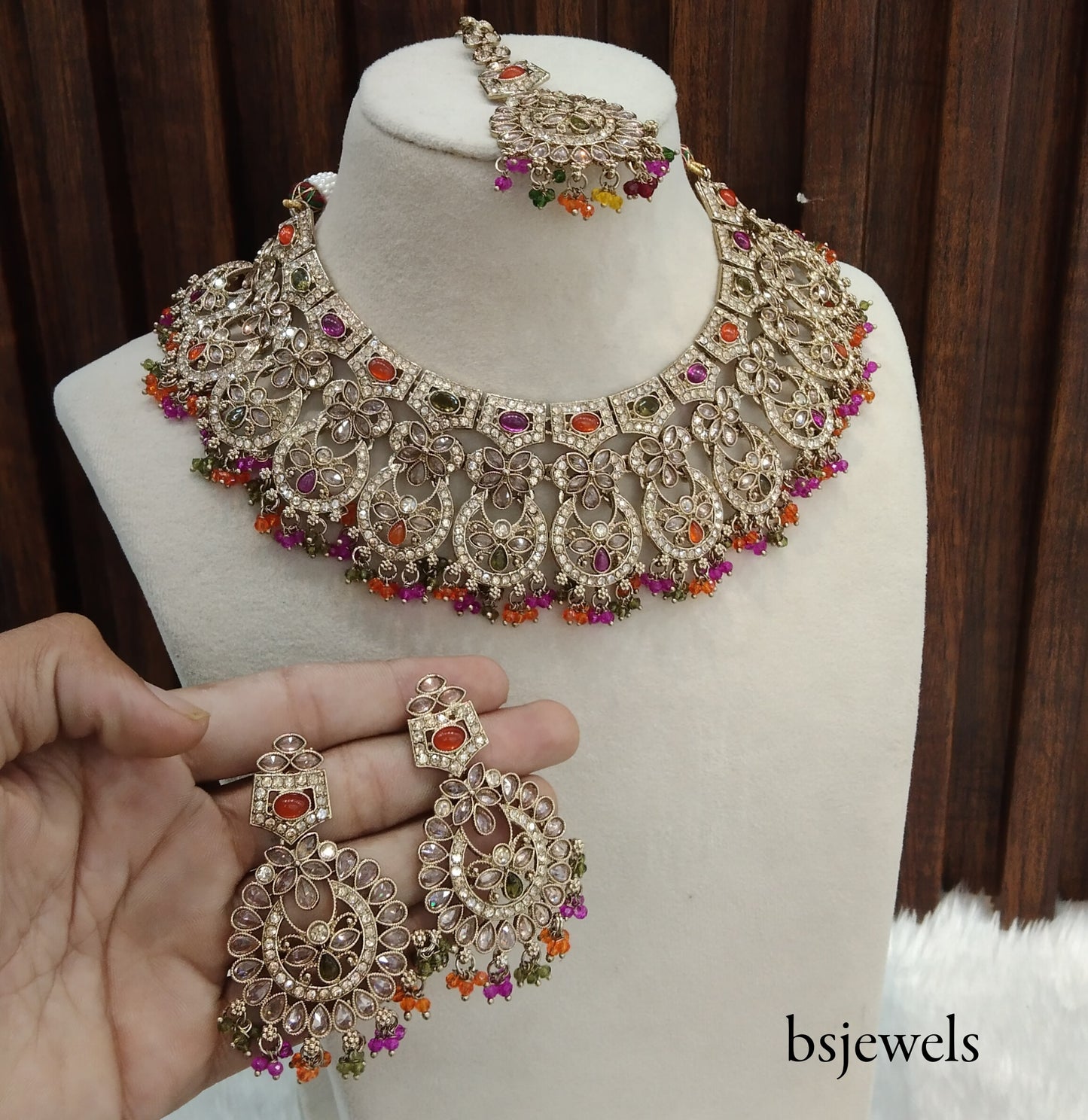 Antique Gold Multi Colour Necklace Jewellery Binder Bollywood Set