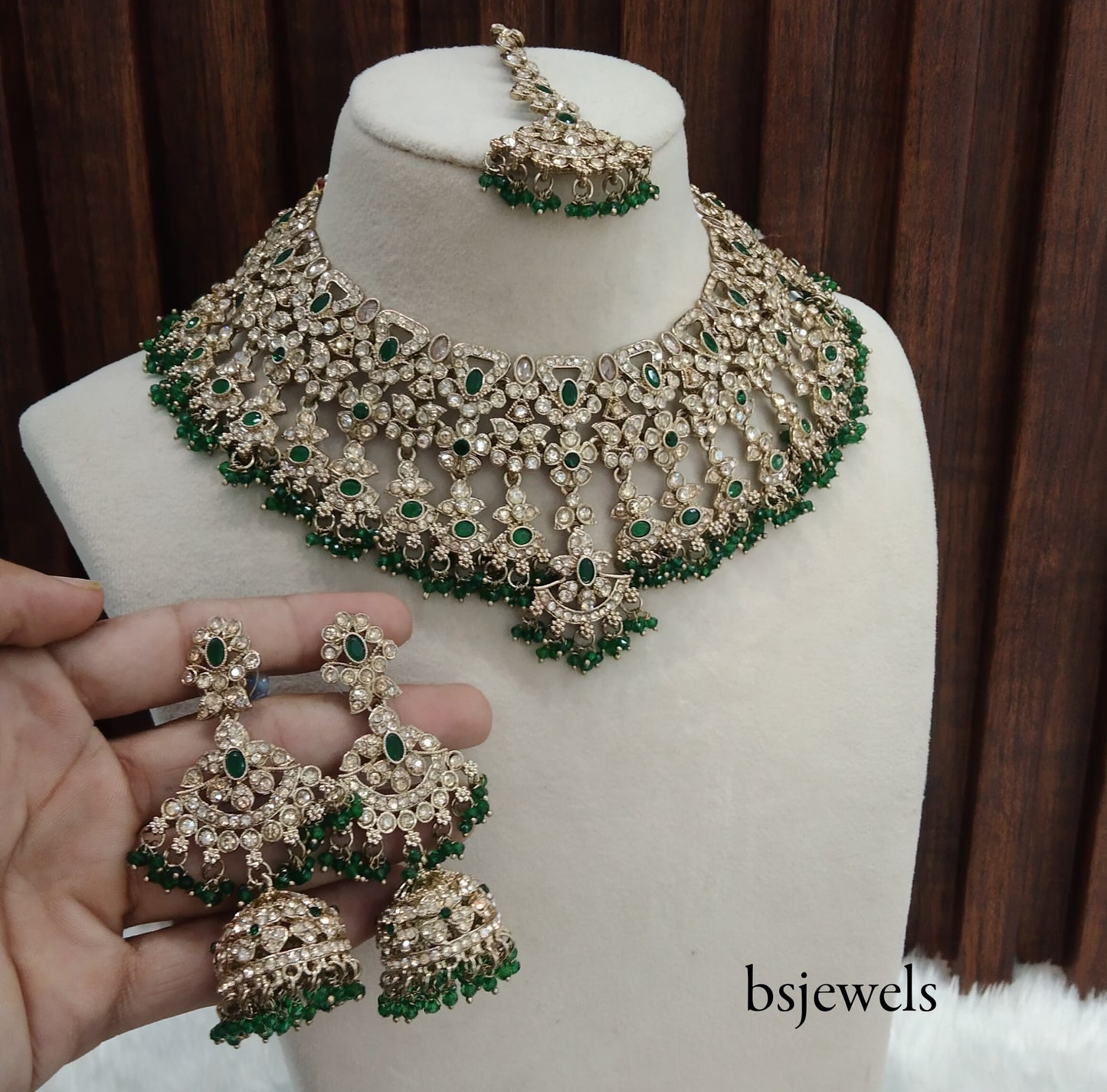 Antique Gold Green Necklace Jewellery Binder Bollywood Set