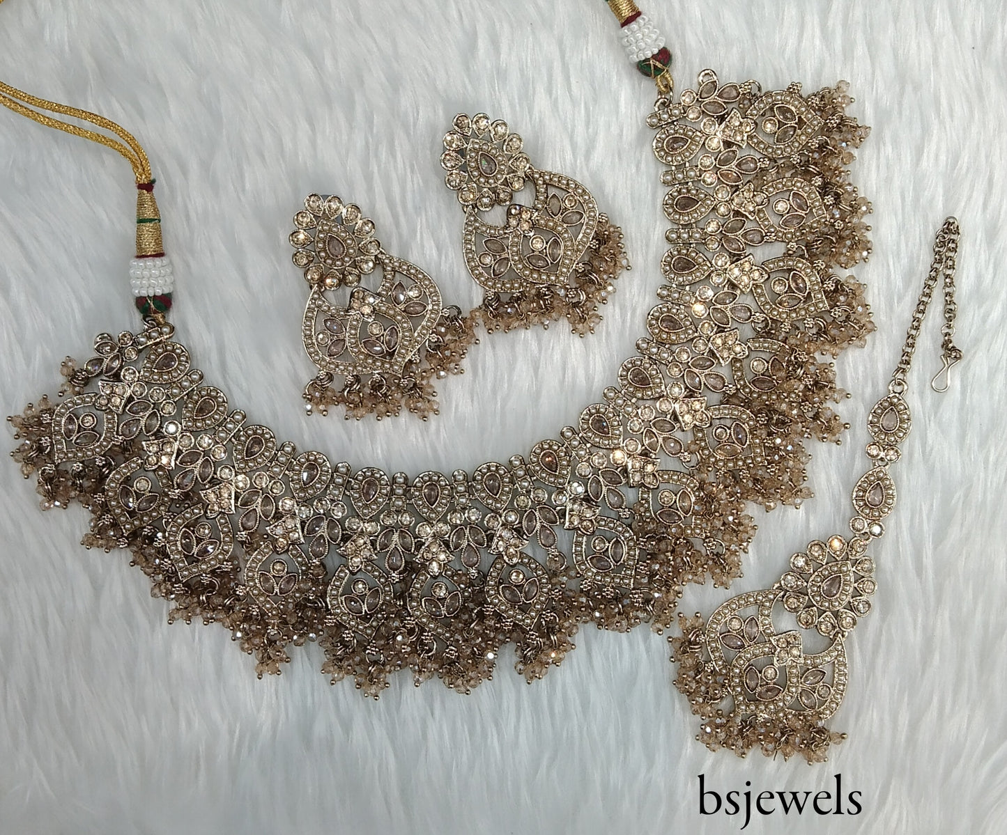 Antique Gold Necklace Jewellery Binder Bollywood Set