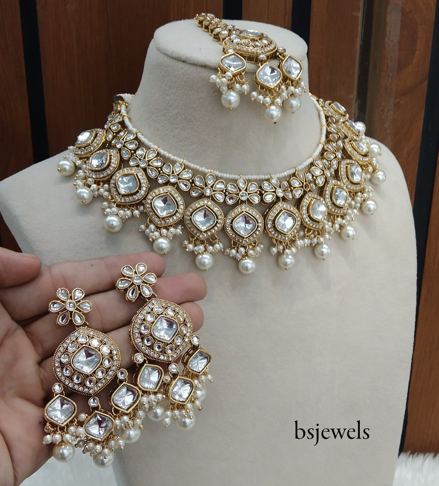Gold white Kundan Necklace Jewellery Sukh Set