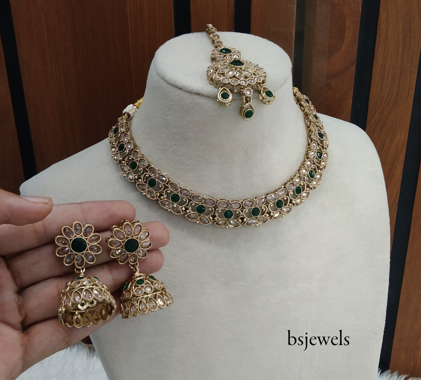 Antique Gold Green Necklace Jewellery Nisha Bollywood