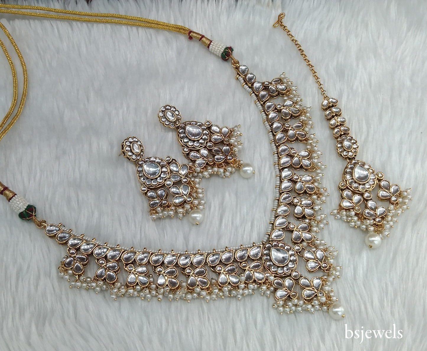 Gold White Kundan Necklace Preeti sets