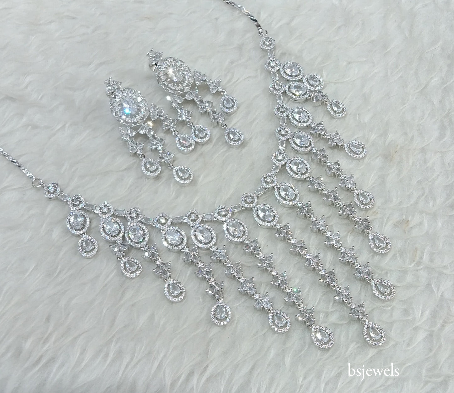 Silver American Diamond Ad Luna Necklace Set