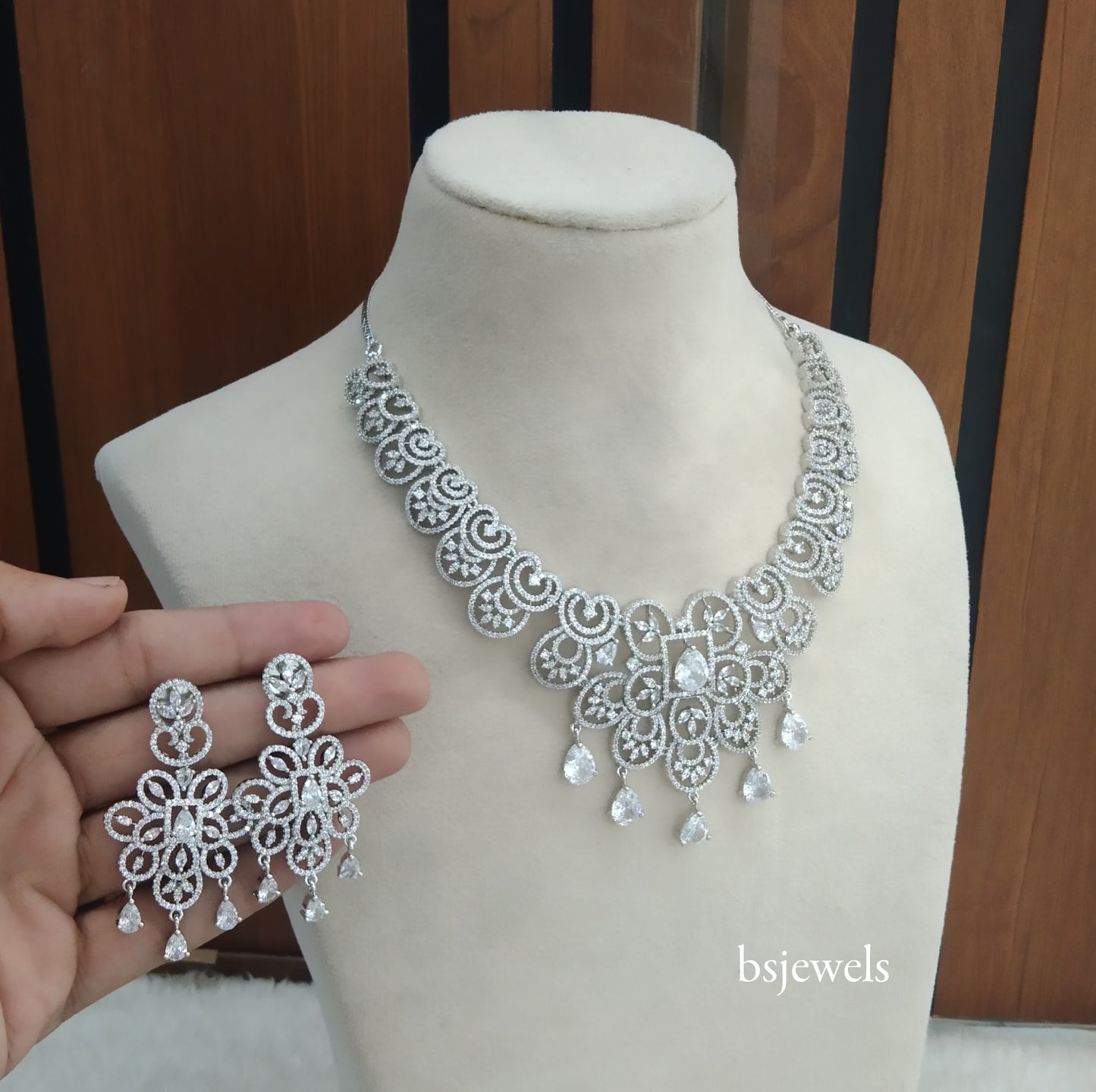 Silver American Diamond Ad Vera Necklace Set