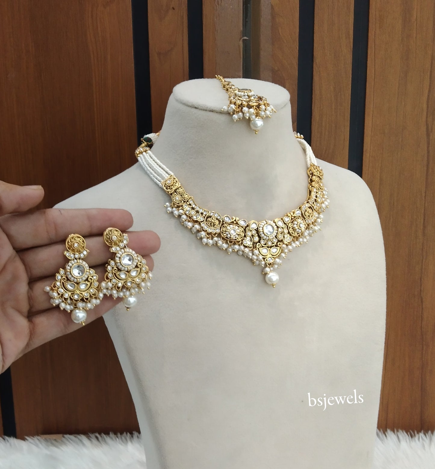 Gold White Kundan Choker Jewellery Gopi Sets