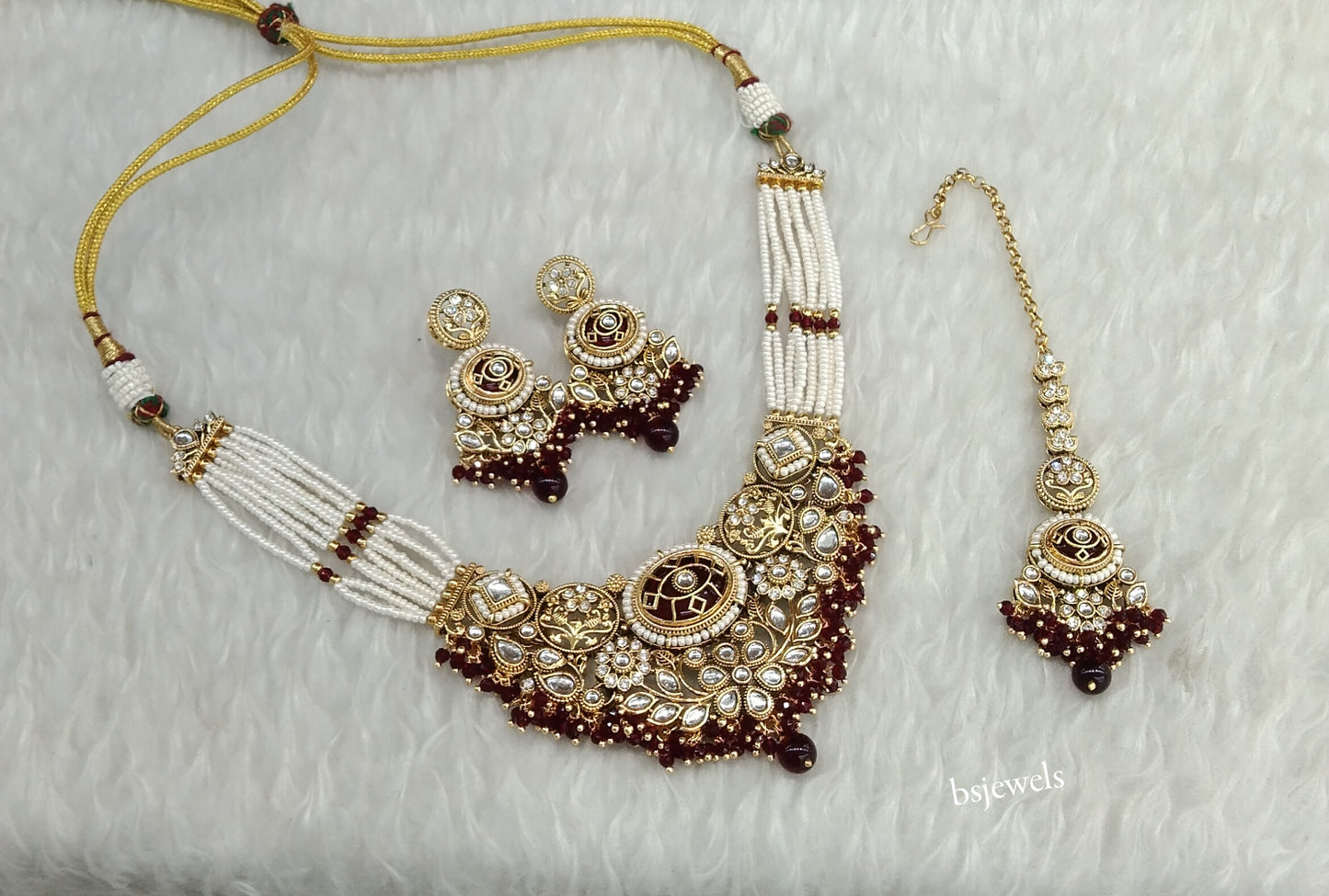 Gold Mroon Kundan Zuri Necklace sets