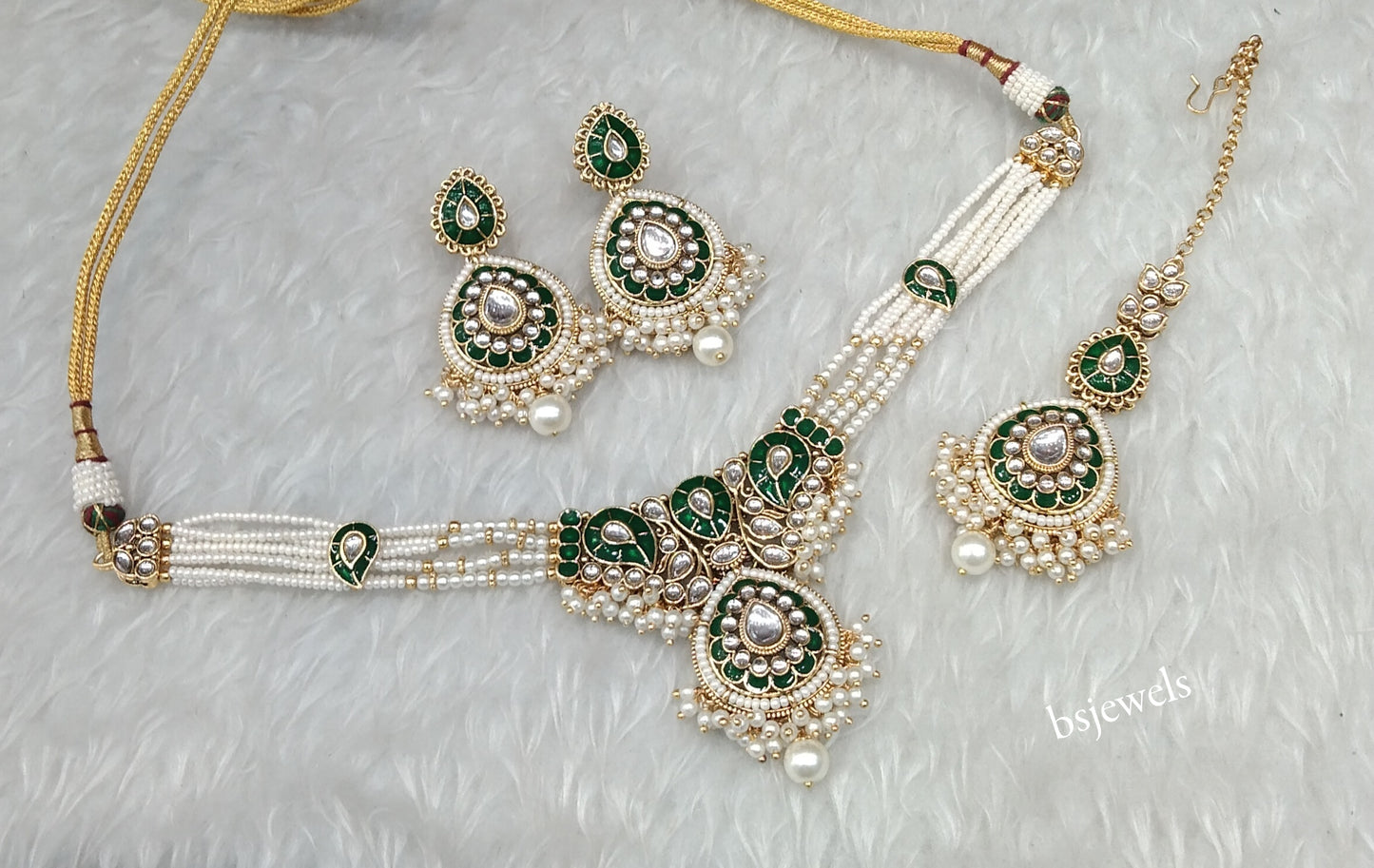 Gold White Kundan necklace Set/ kundan Indian Jordan jewellery sets