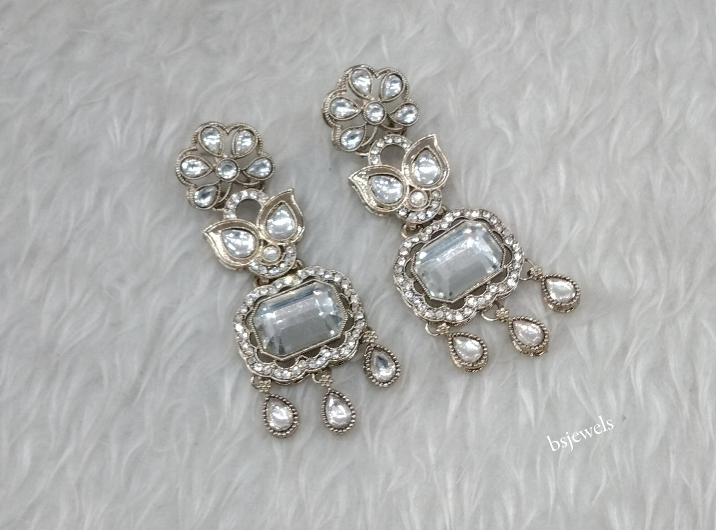 Antique Gold Bollywood Dora Earrings