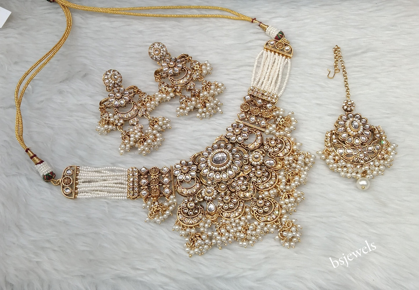 Gold White Kundan necklace Set/ kundan Indian Gippy jewellery sets