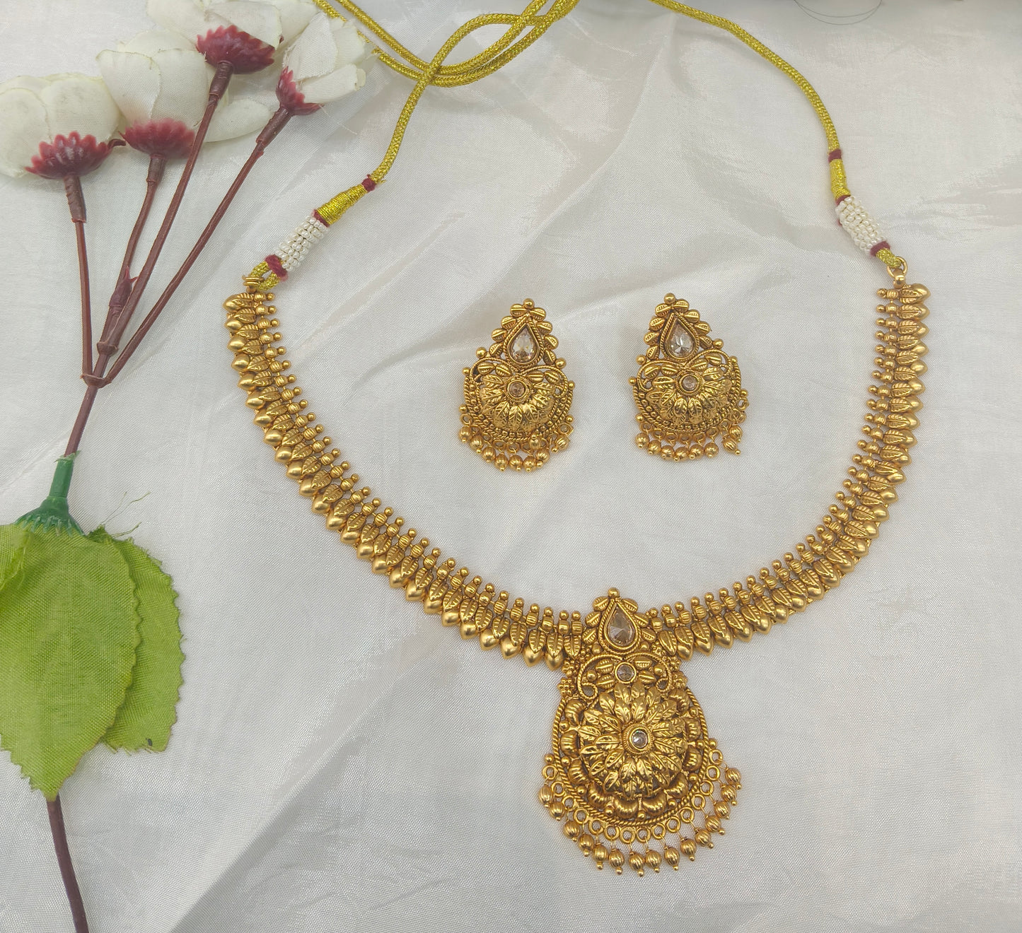 Gold Polki Necklace Jewellery Amiri Sets