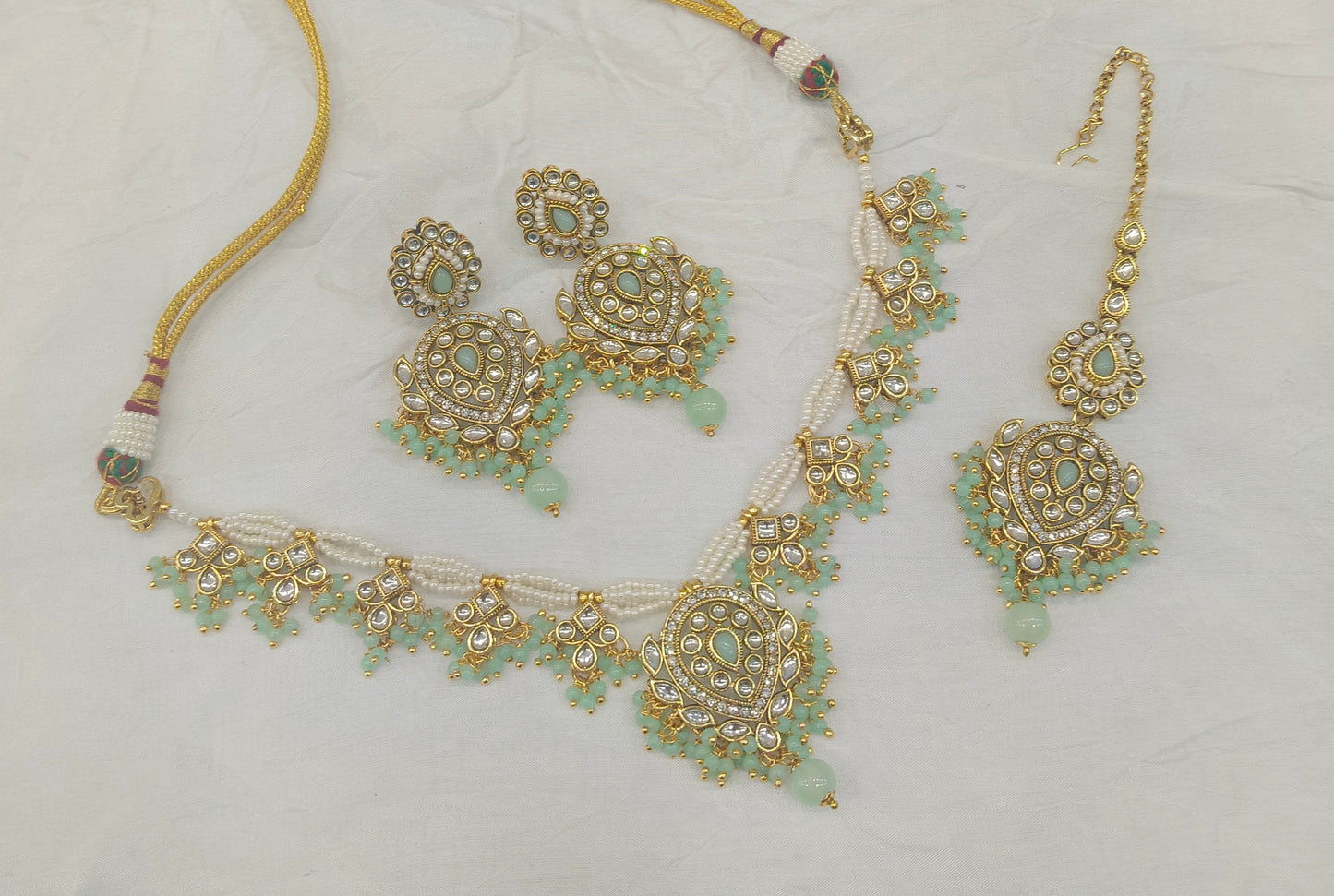 Gold Mint Kundan Nacklace Hema sets