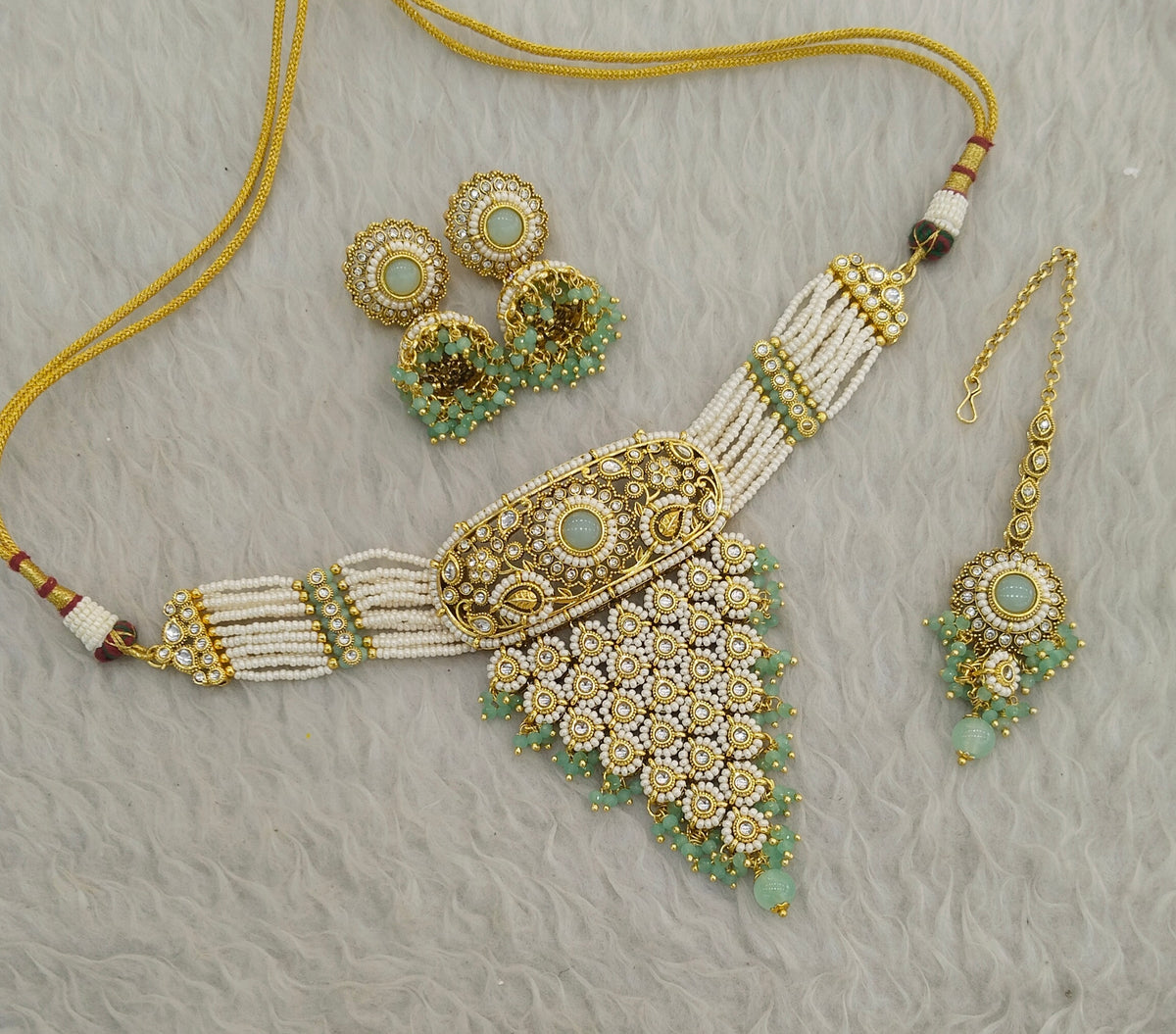 Mint Kundan choker Set/ Indian jewellery kundan Nisha sets