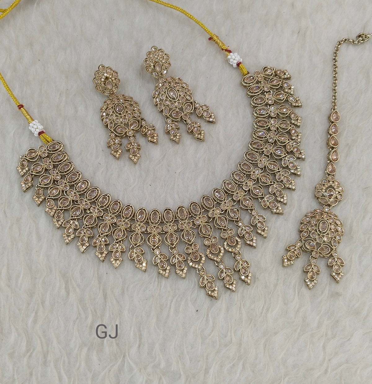 Antique Gold Necklace Baani sets