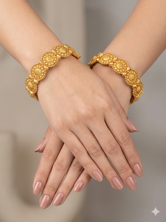 Bangles jewelry /Traditional bollywood jewelry Riza Gold bangles