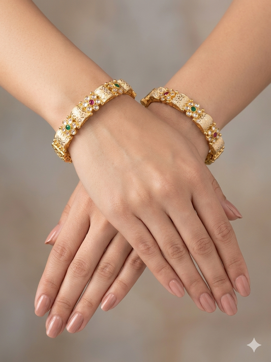 Bangles jewelry /Traditional bollywood jewelry Ruby Green Liza Gold bangles