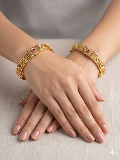 Bangles jewelry /Traditional bollywood jewelry Ruby Green Samia Gold bangles