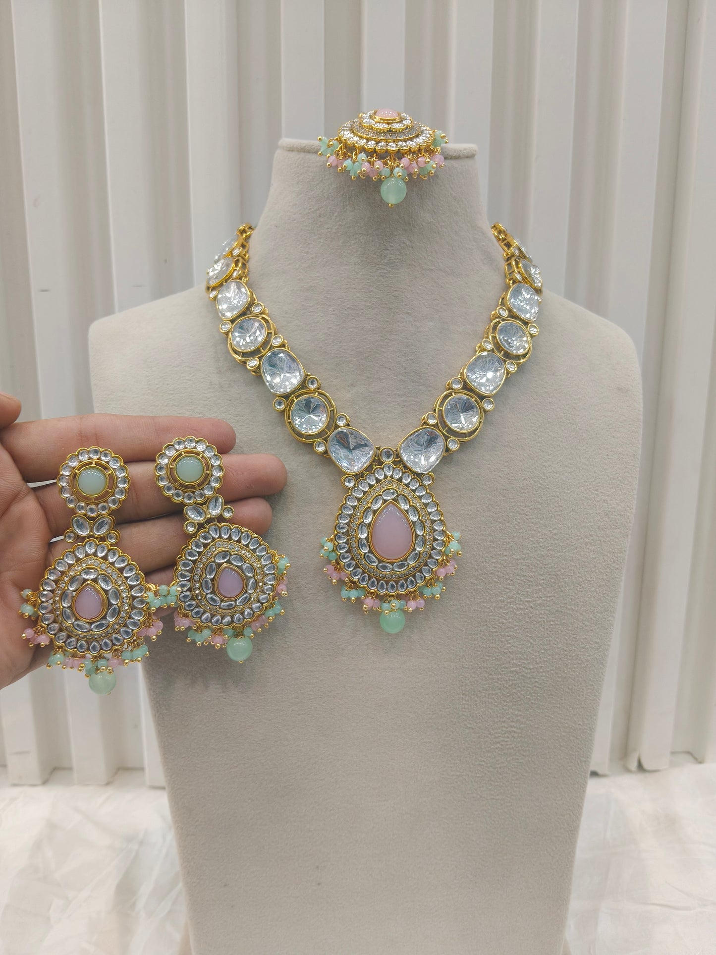 Gold Mint Pink Kundan Nacklace Gauri sets