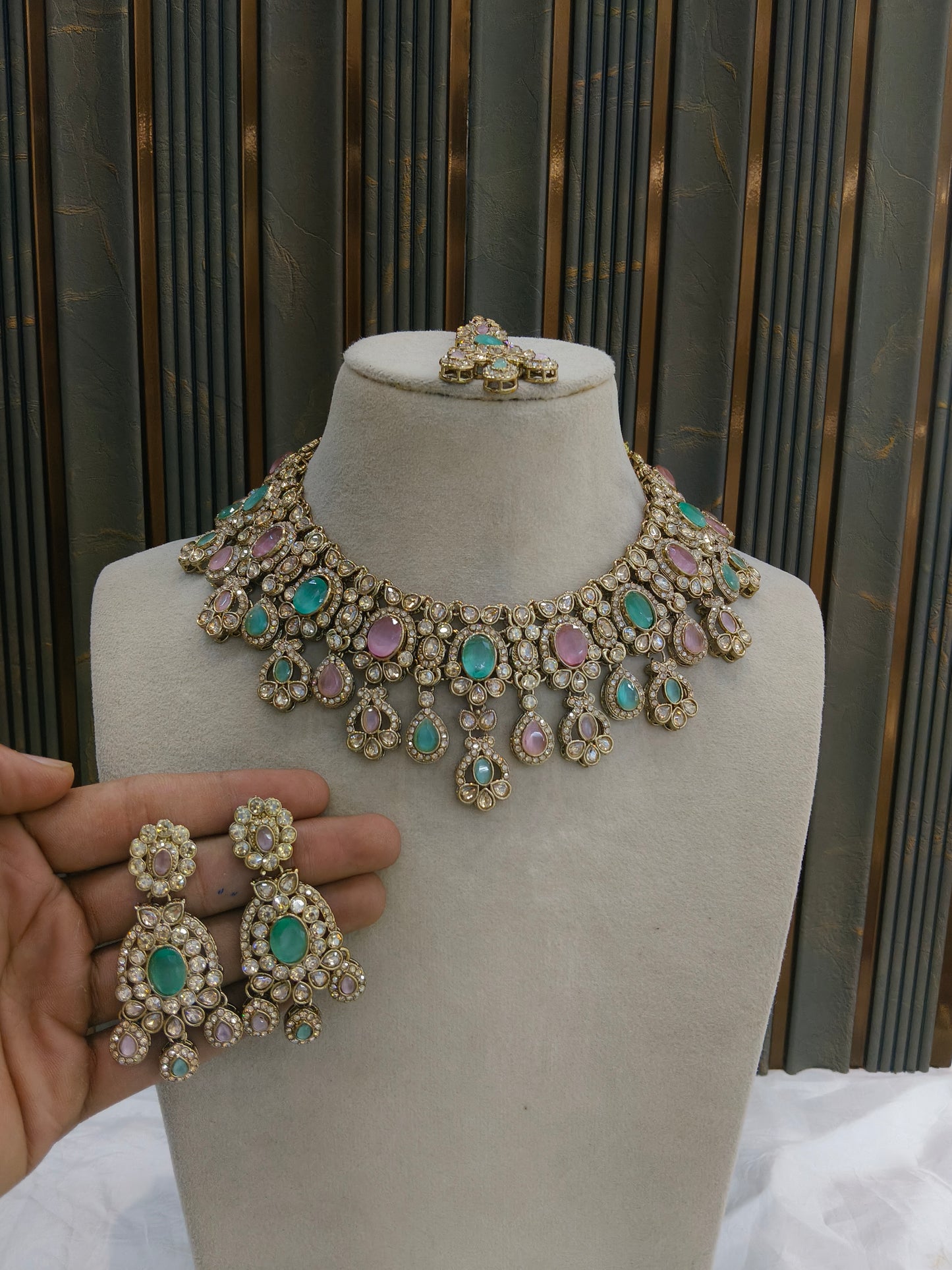 Antique Gold Mint Pink Necklace Jewellery Lois Bollywood sets