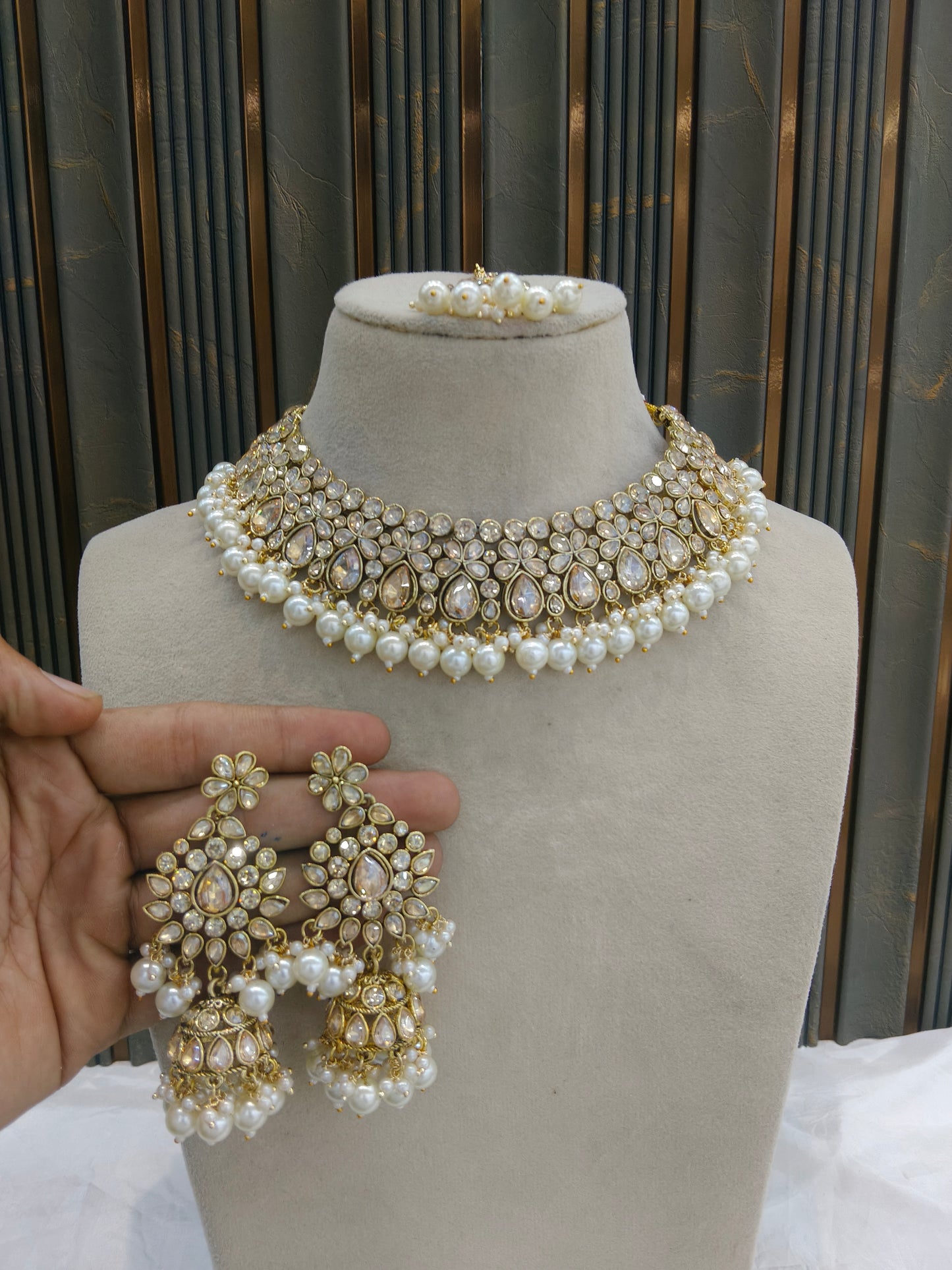 Antique Gold Necklace Jewellery Devika Bollywood sets