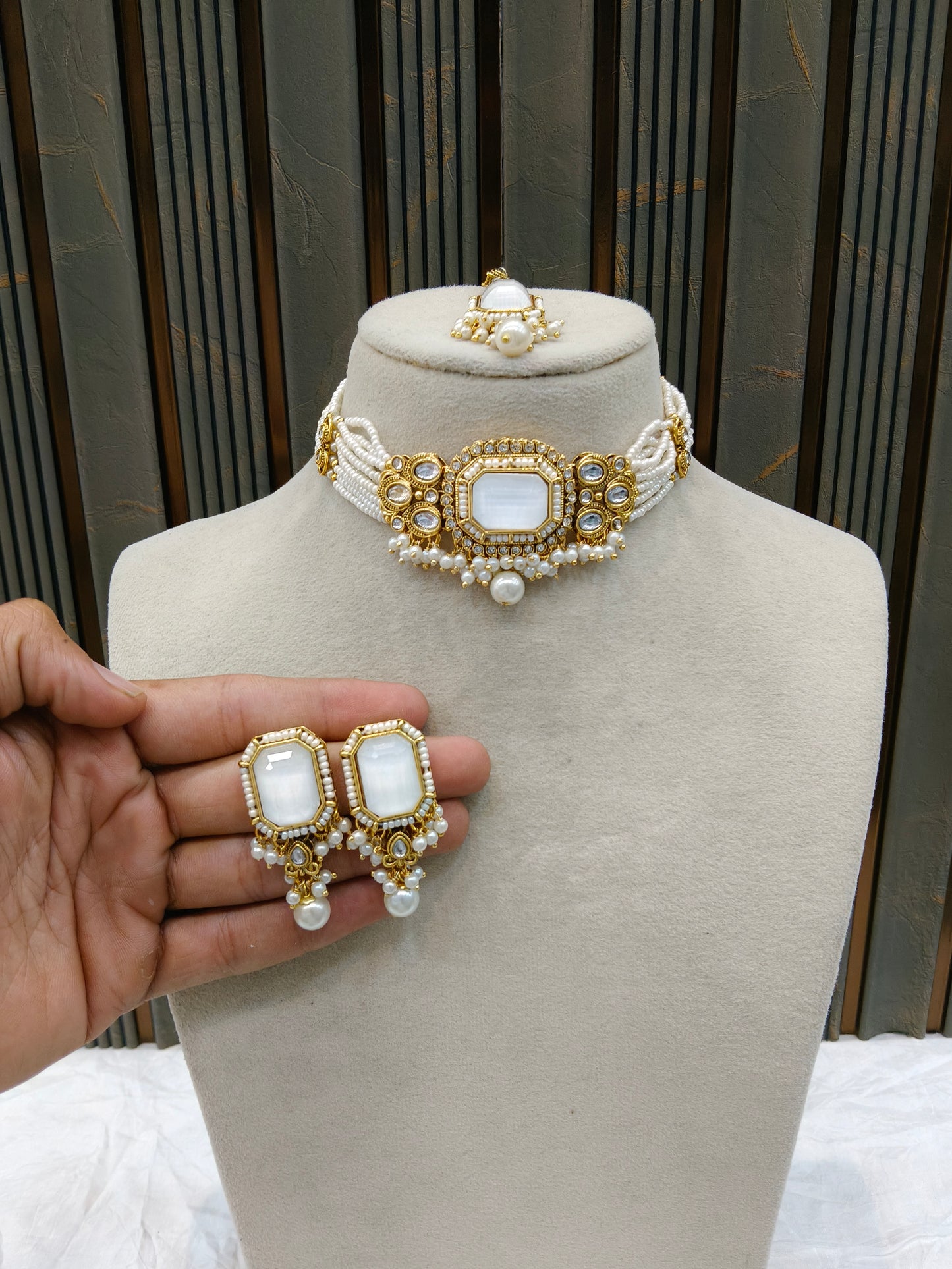 White Kundan Choker Jewellery Sama Set