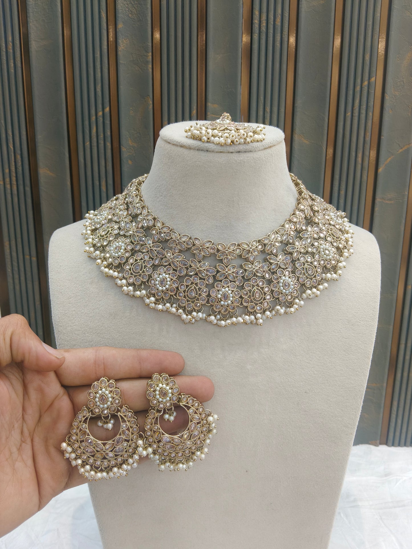 Antique Gold Necklace Harper sets