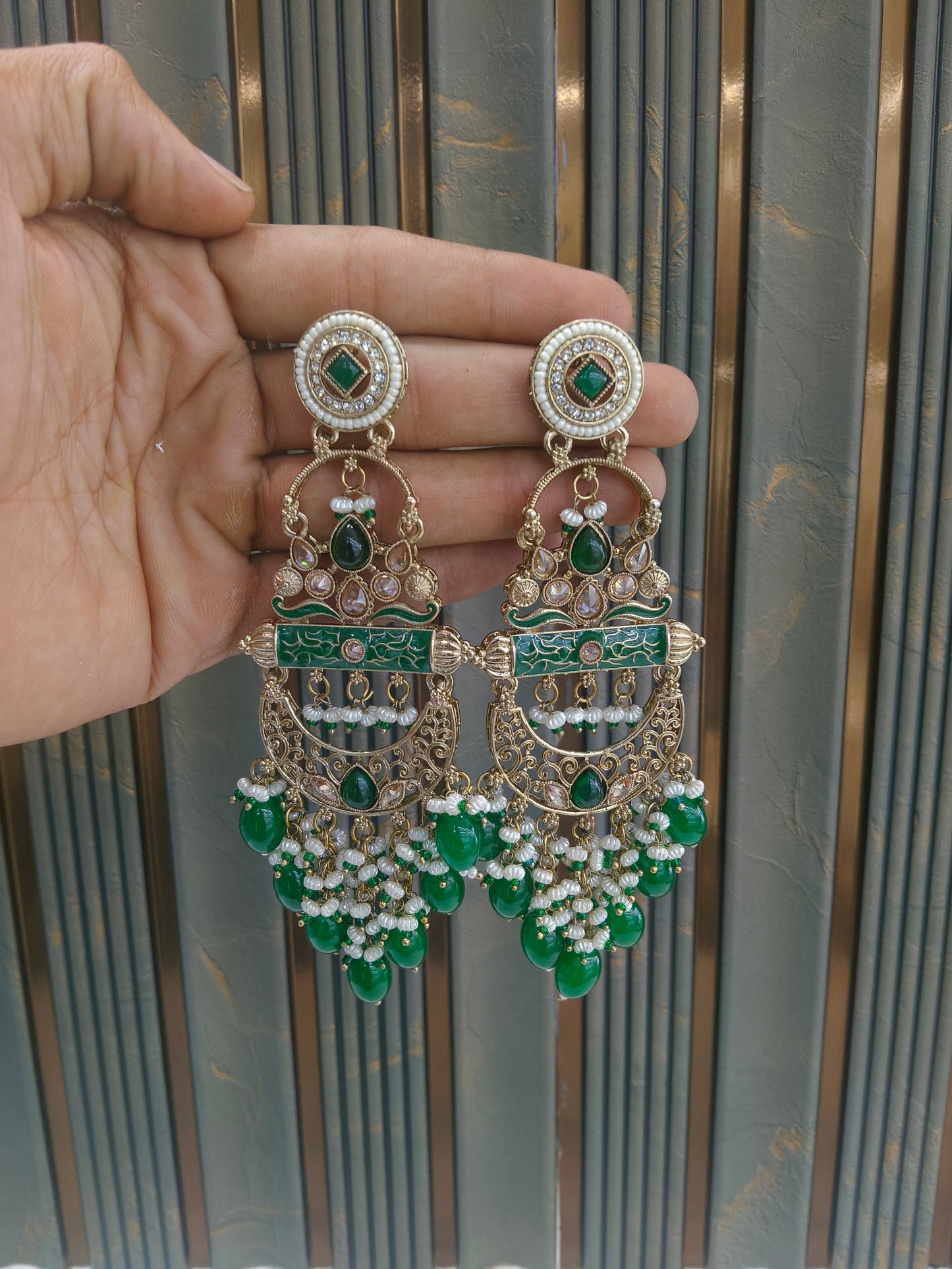 Antique Gold Green Bollywood Saku Earrings
