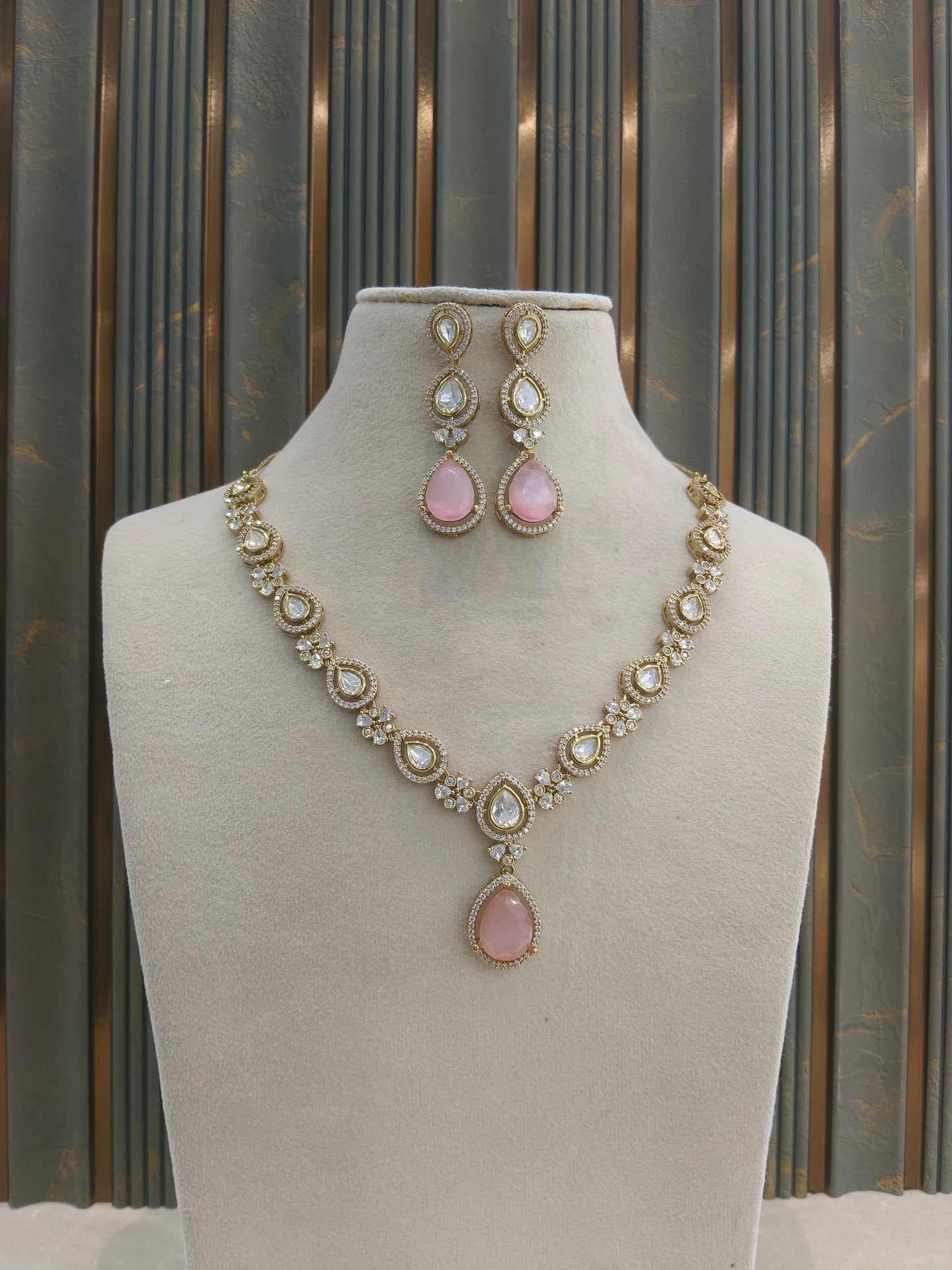 Antique Gold Pink Moissanite Kundan Necklace Jewellery Hina Set