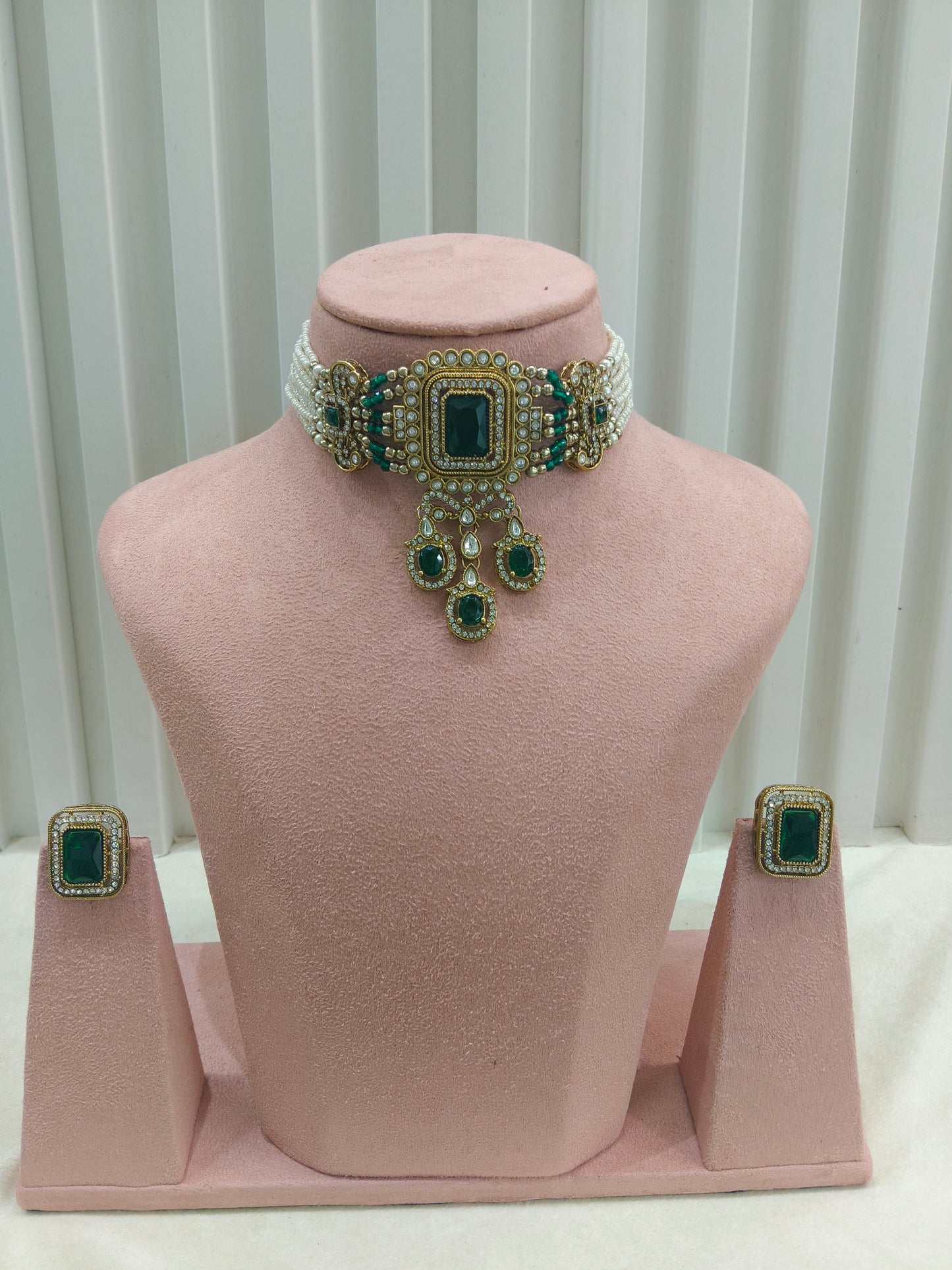 Antique Green Moissanite Kundan Choker Jewellery Sarah Set