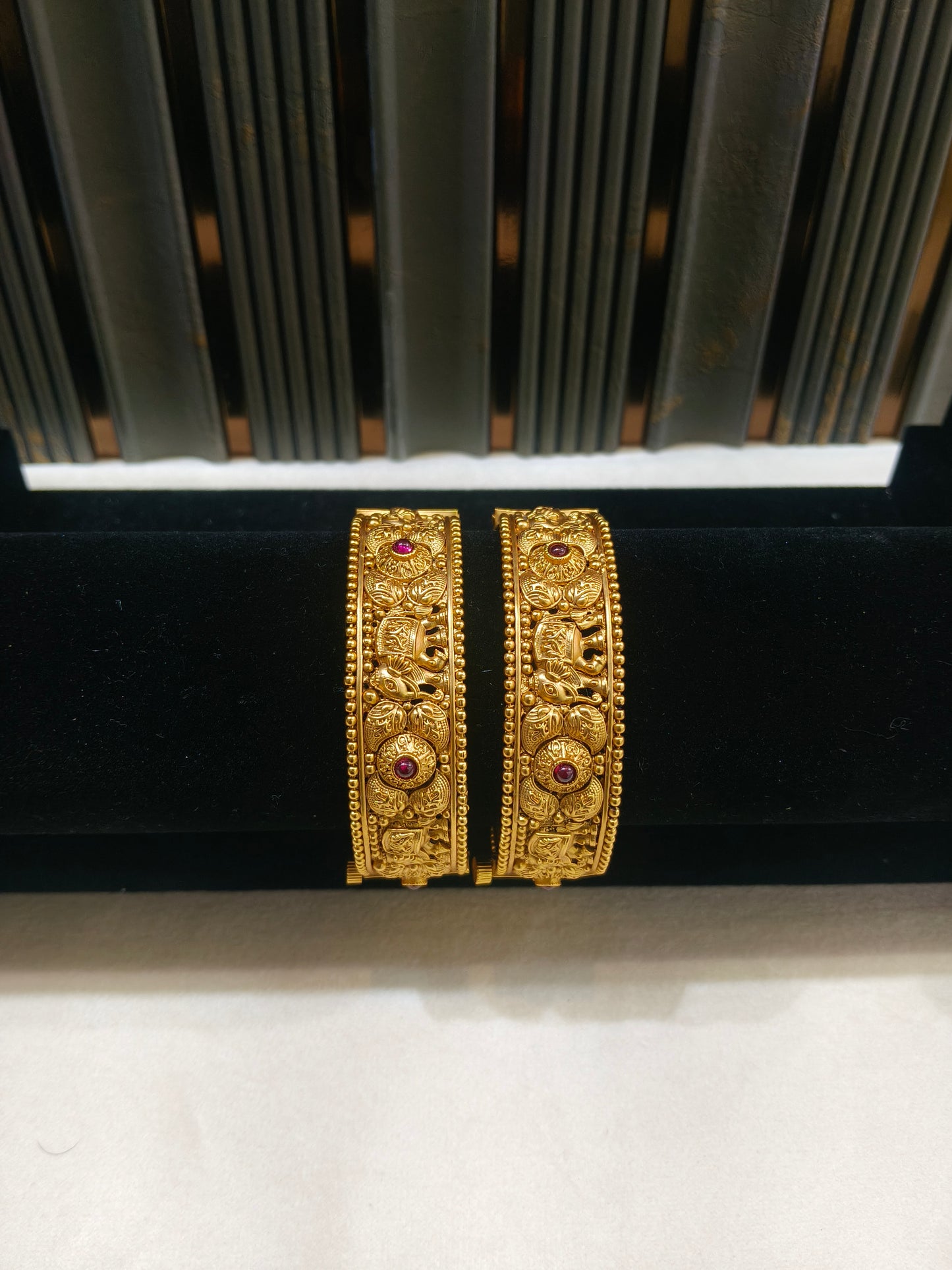 Bangles jewelry /Traditional bollywood jewelry Ruby Palvi Gold bangles