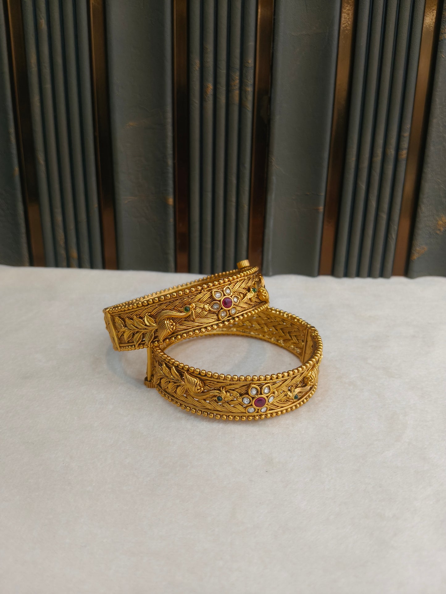 Bangles jewelry /Traditional bollywood jewelry Ruby Green Roha Gold bangles