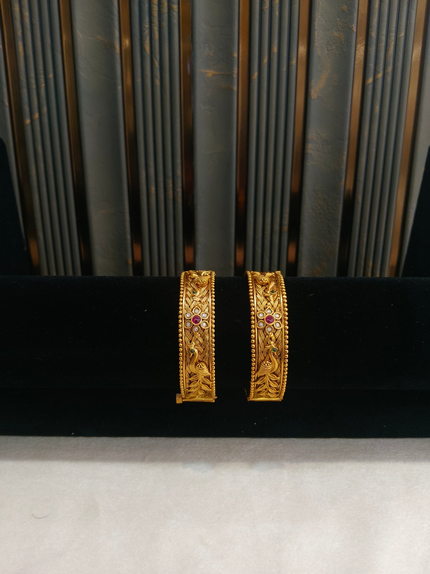 Bangles jewelry /Traditional bollywood jewelry Ruby Green Roha Gold bangles
