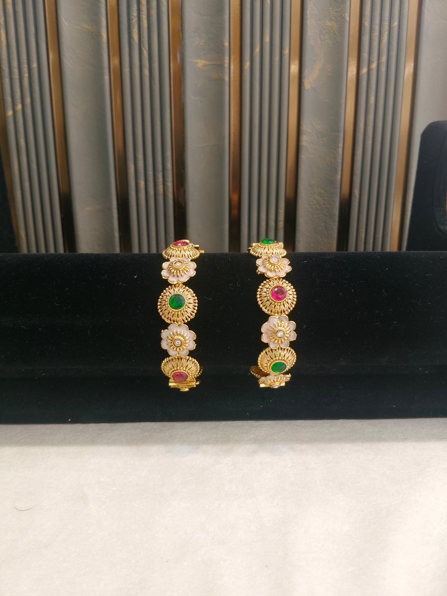 Bangles jewelry /Traditional bollywood jewelry Ruby Green Ruya Gold bangles