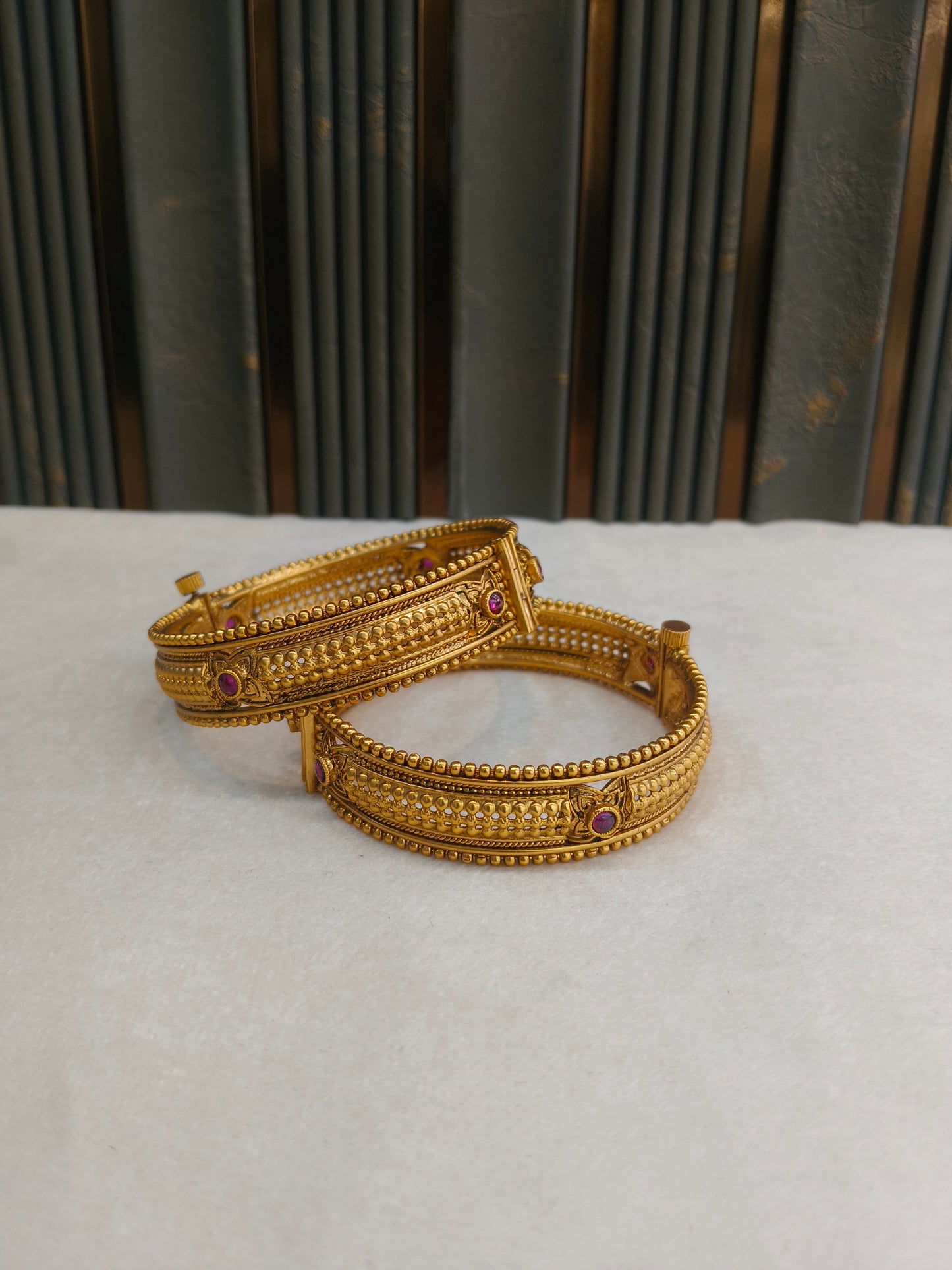Bangles jewelry /Traditional bollywood jewelry Ruby Ruba Gold bangles