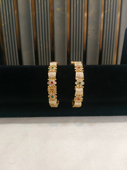 Bangles jewelry /Traditional bollywood jewelry Ruby Green Liza Gold bangles