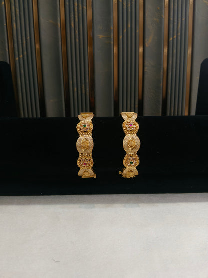 Bangles jewelry /Traditional bollywood jewelry Ruby Green Anah Gold bangles